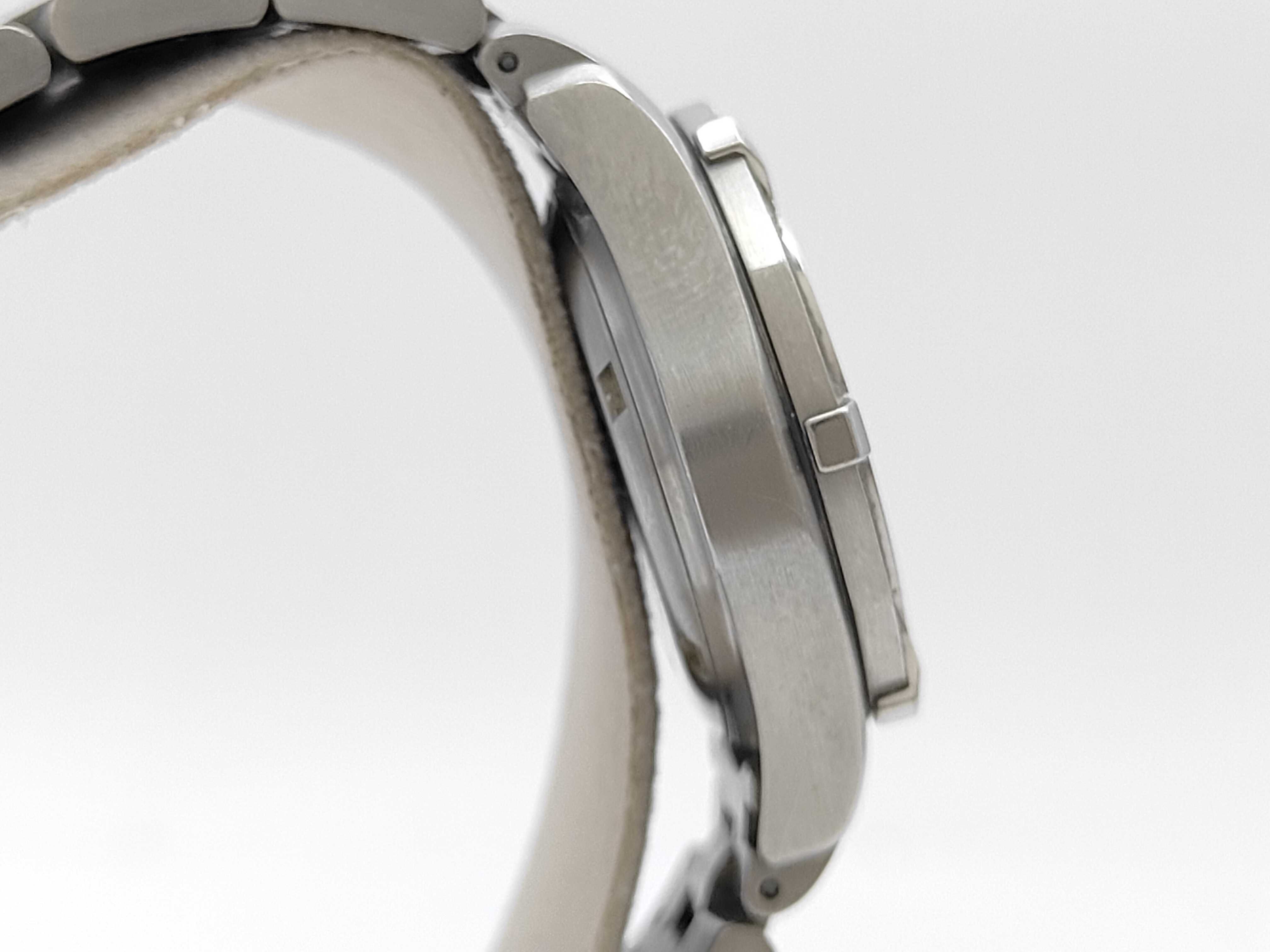 TAG Heuer 2000 Exclusive Cayman Islands Caribbean Sea Limited Edition WN131M Stainless Steel Quartz Wristwatch