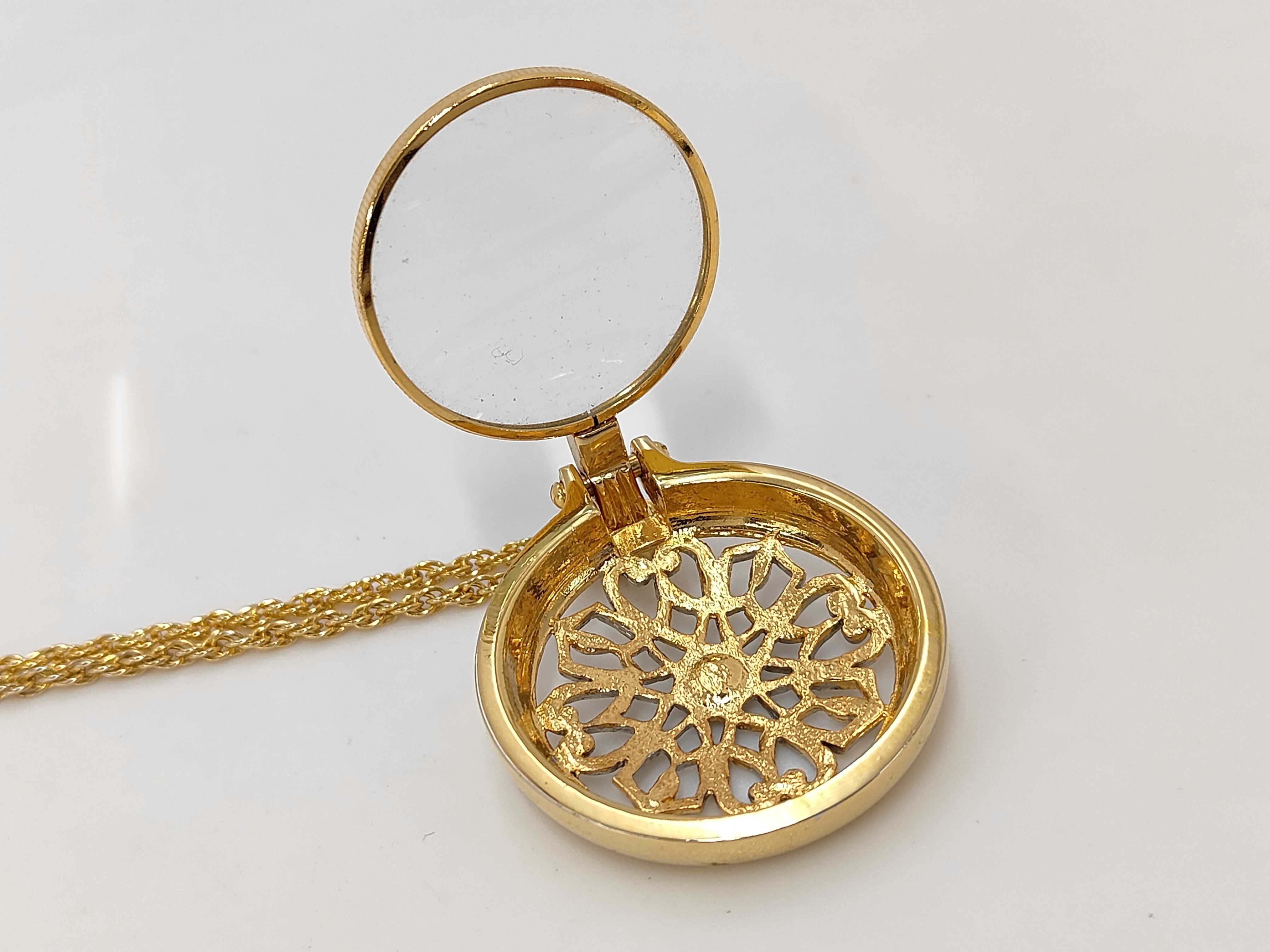 Mikimoto International Two Tone Filigree Magnifying Glass Pendant Necklace