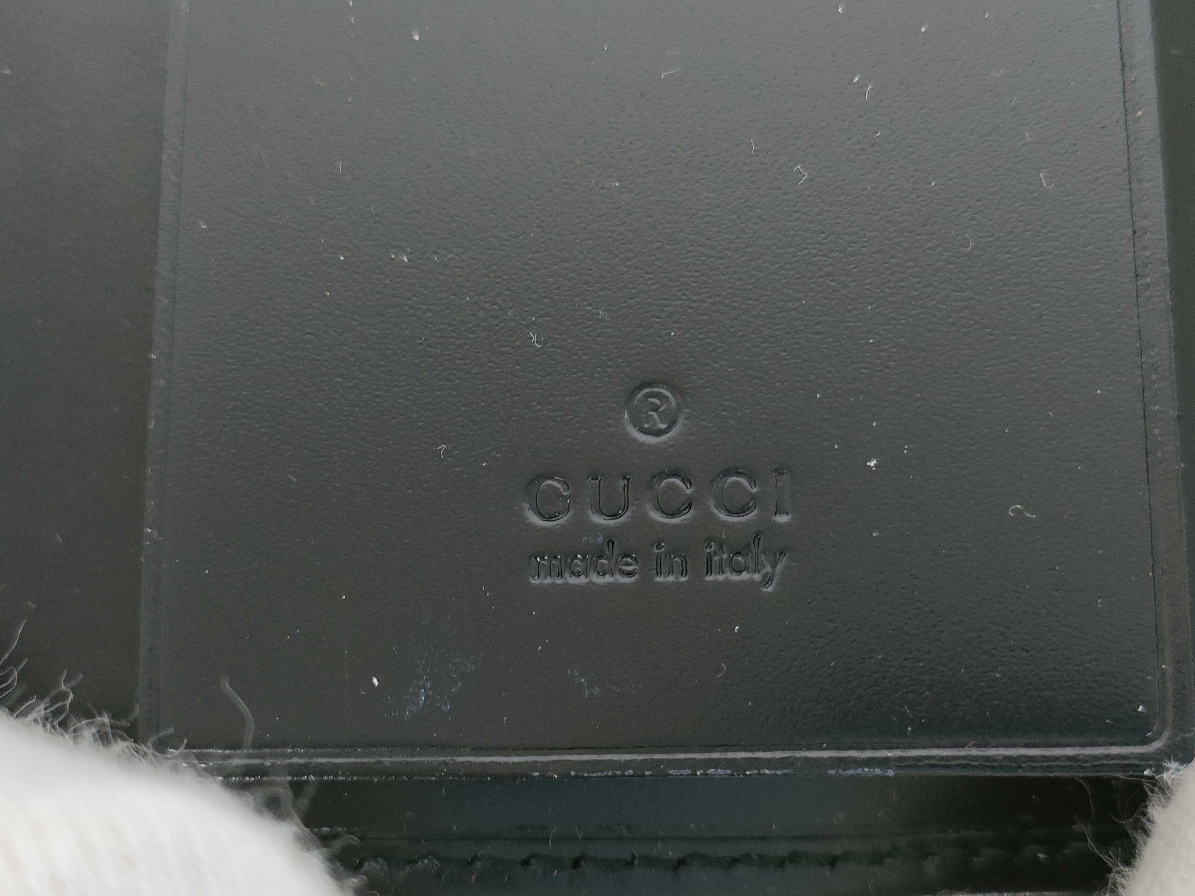 Gucci Black Leather Key Case with Interlocking G Hardware - Excellent Condition