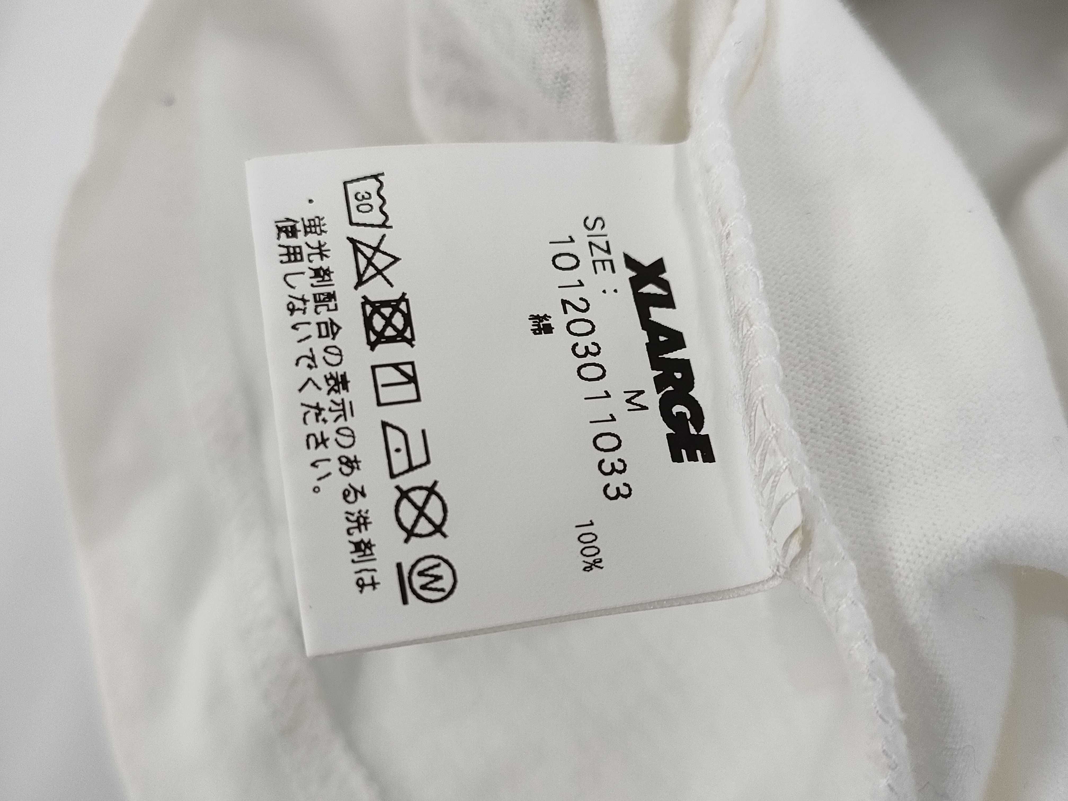 XLARGE White Cotton Long Sleeve Graphic Tee size M