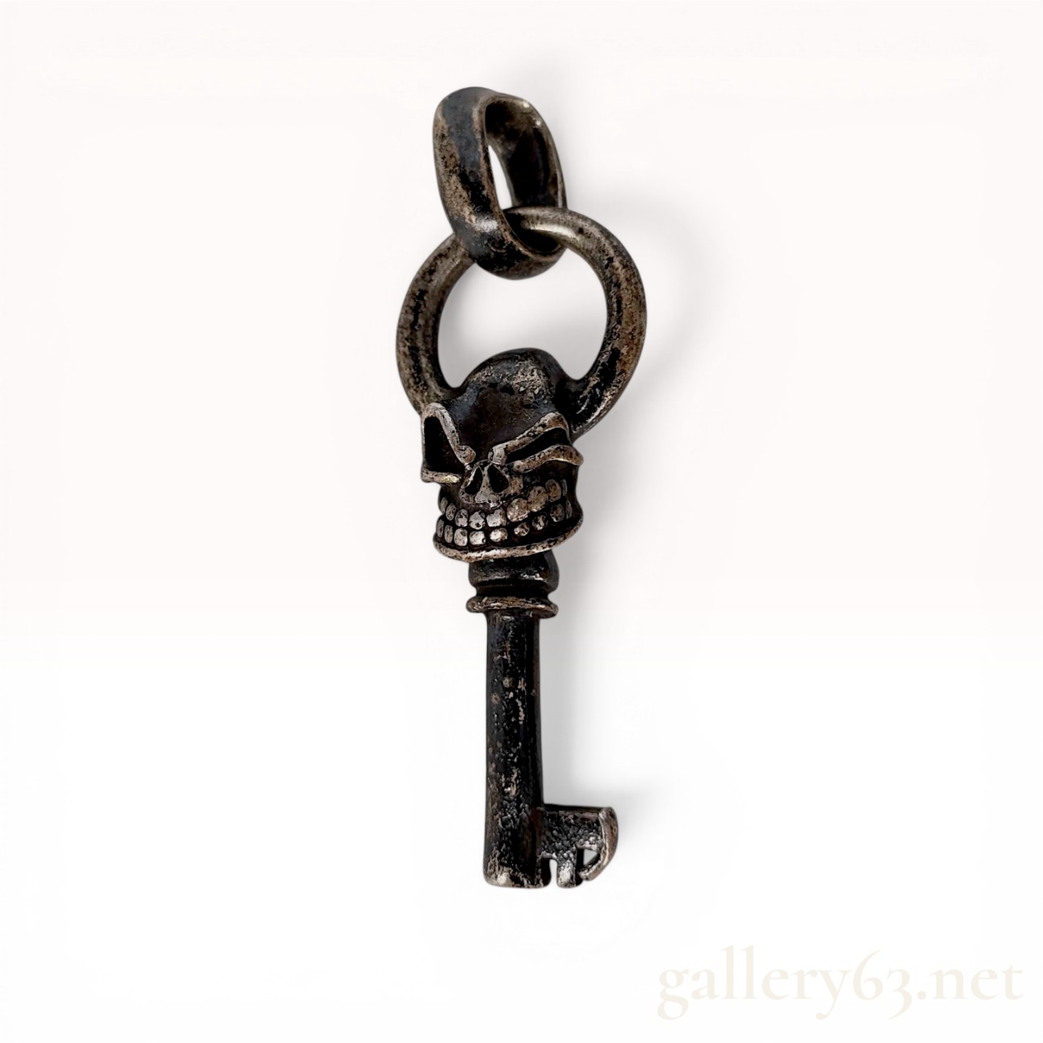 Starlingear Sterling Silver Skull Skeleton Key Pendant, 2015