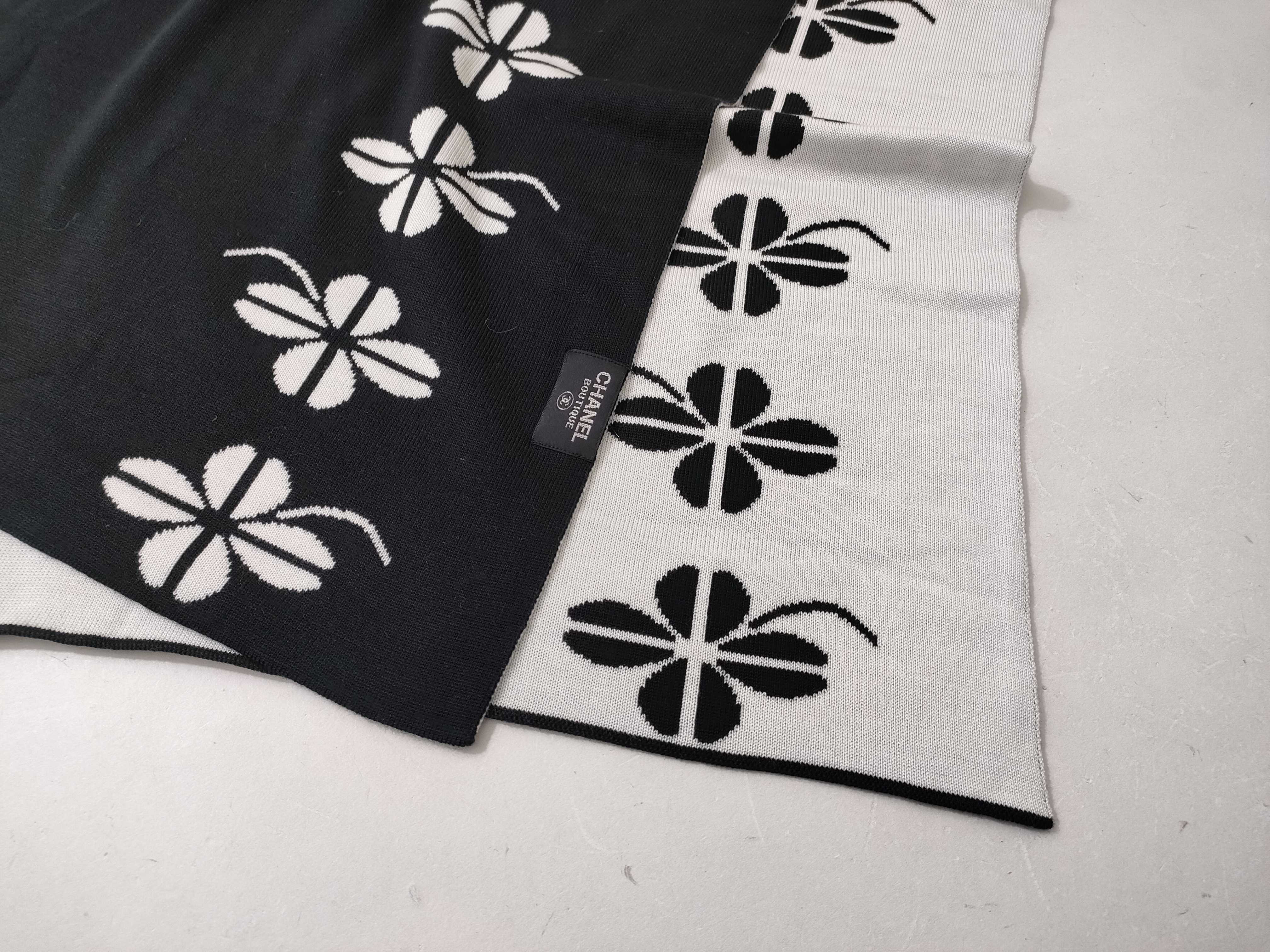 Chanel Boutique Reversible Black and White Knit Clover Motif Scarf