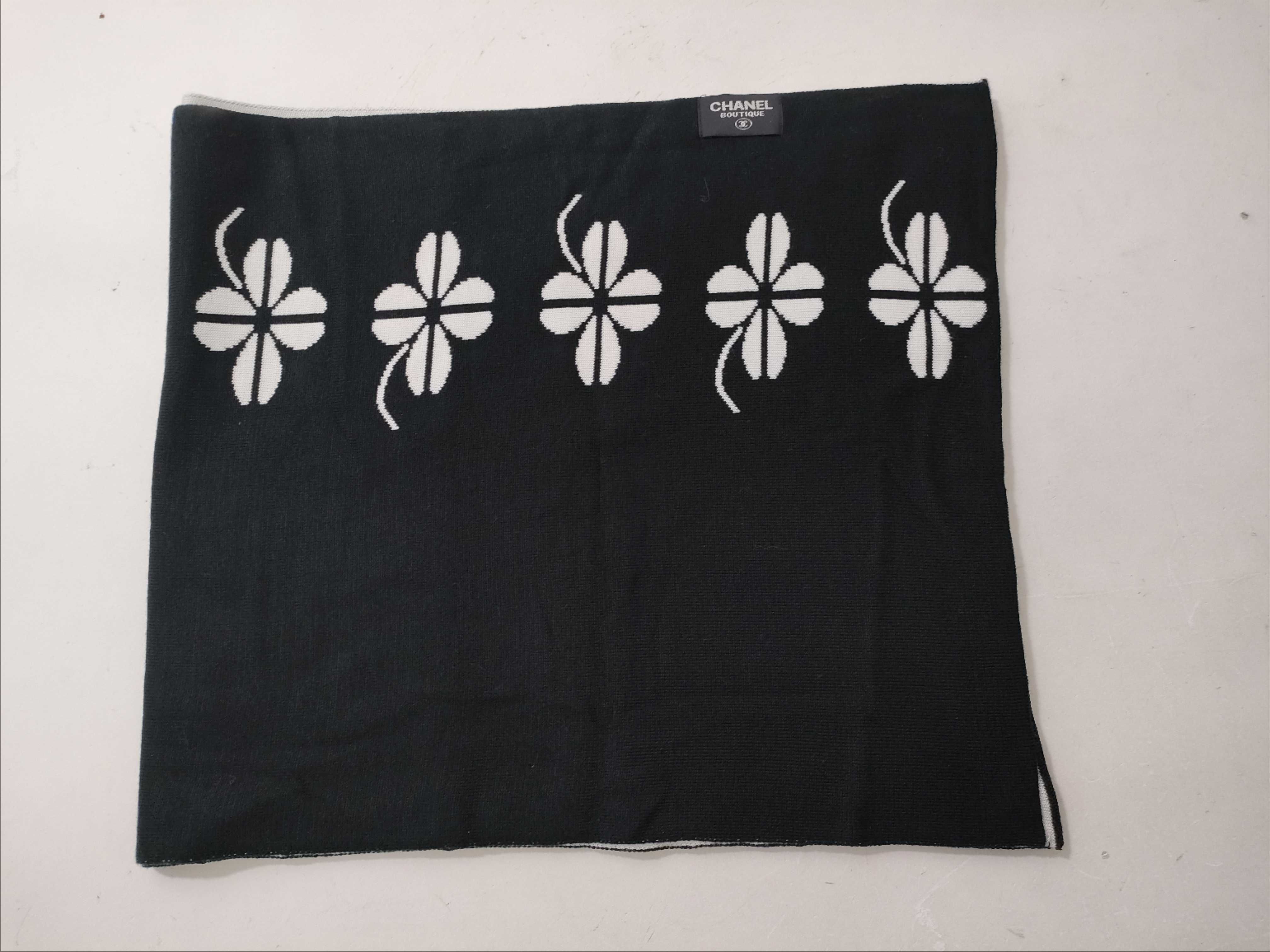Chanel Boutique Reversible Black and White Knit Clover Motif Scarf