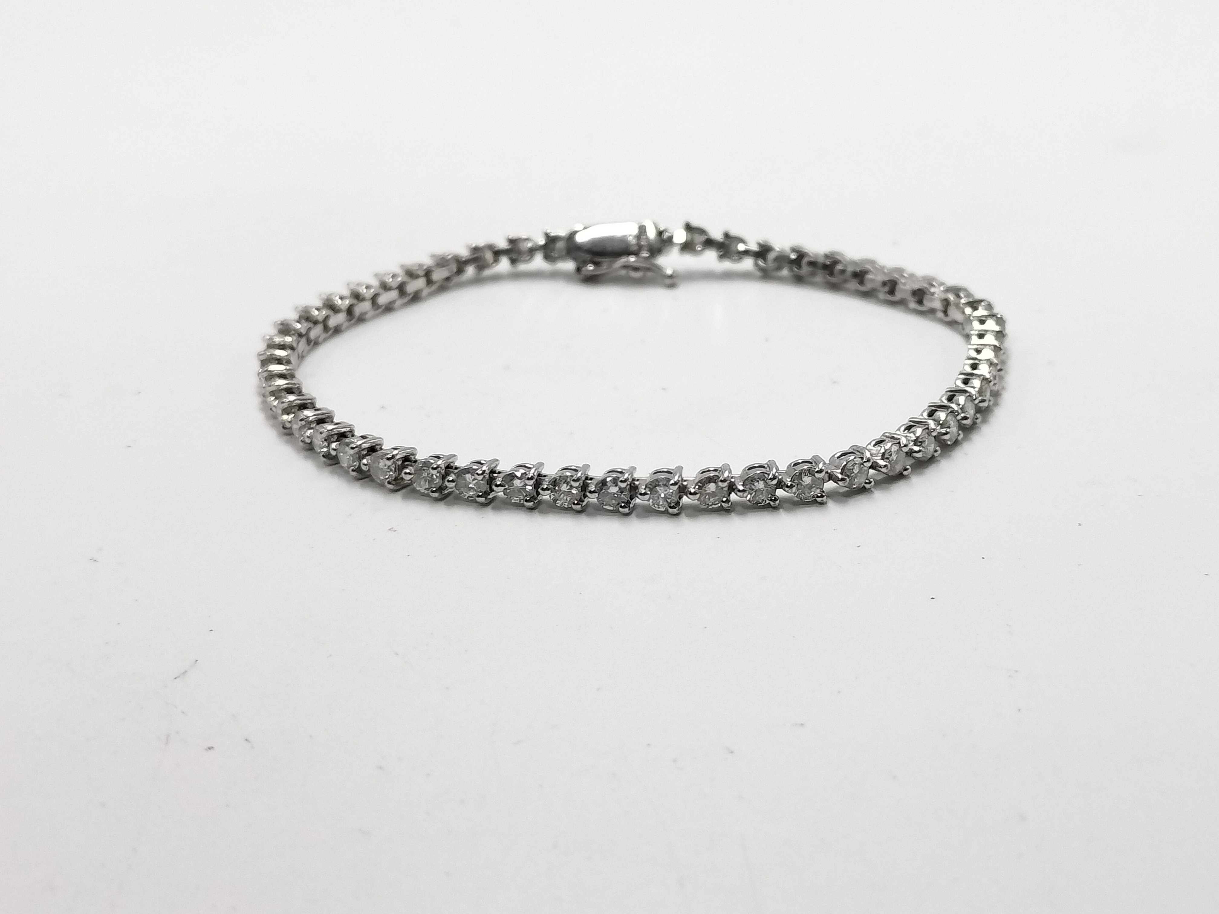Platinum and 3.00ctw Natural Diamond Tennis Bracelet