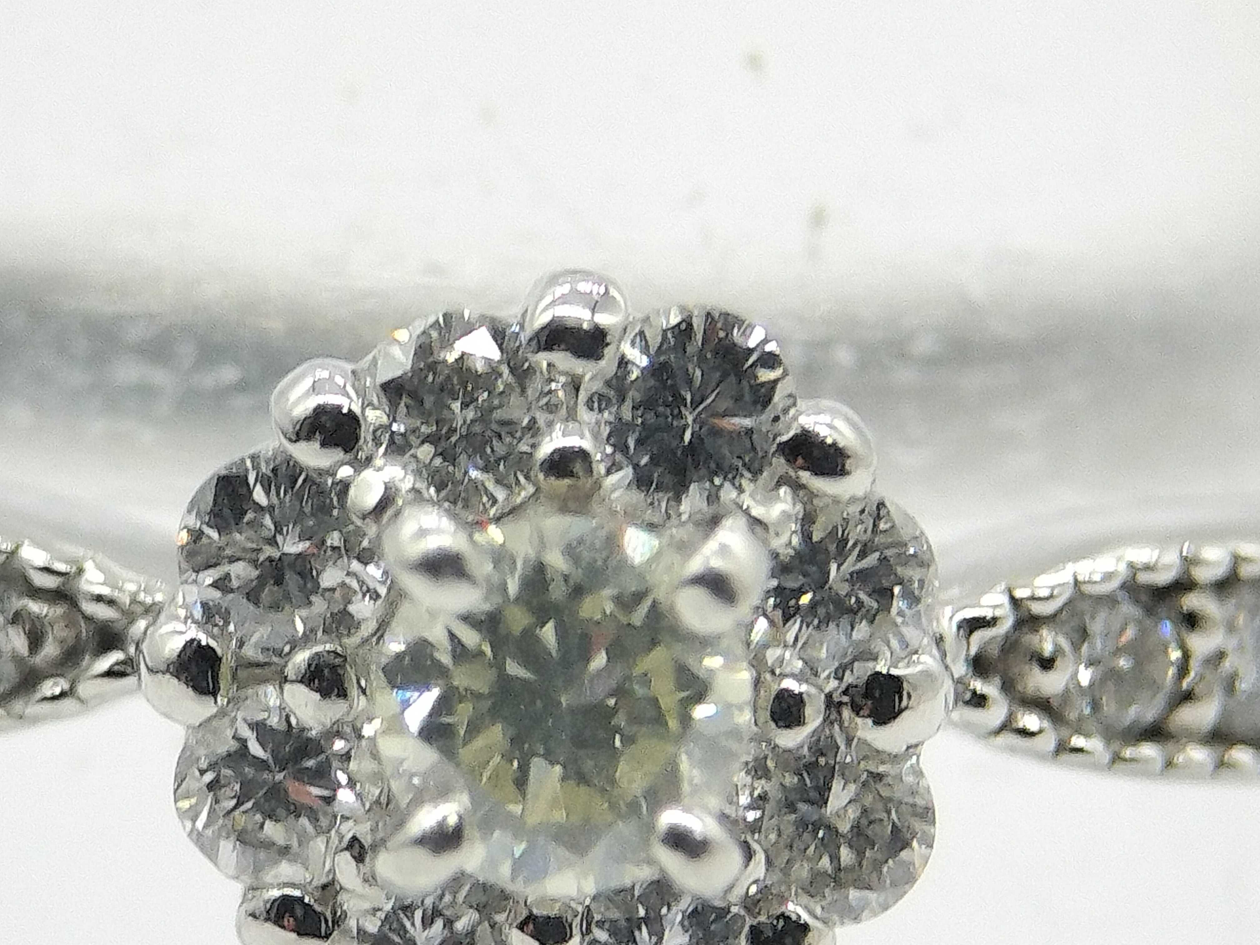 Platinum Diamond Halo Cluster Ring
