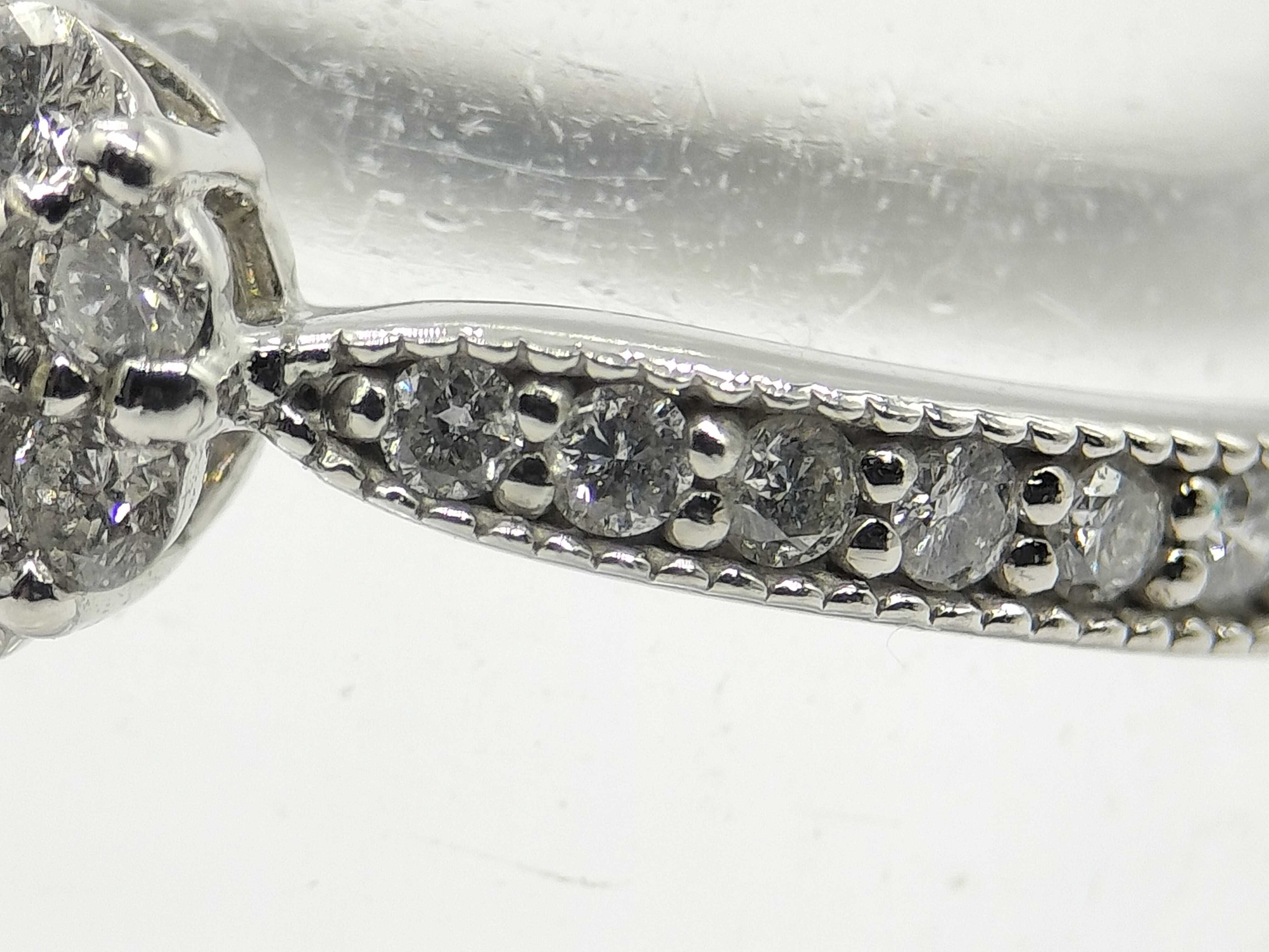 Platinum Diamond Halo Cluster Ring