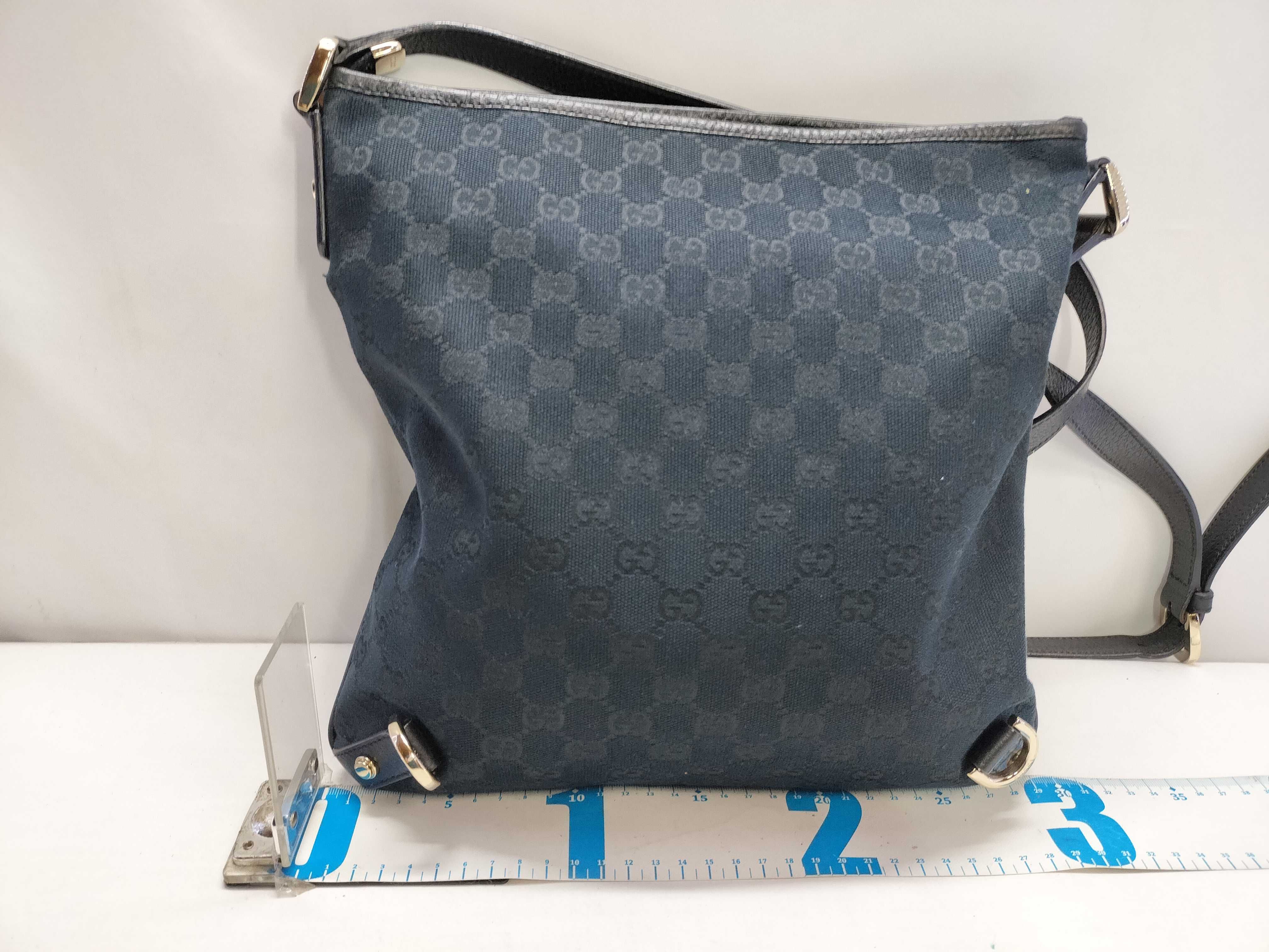 Gucci Abbey D-Ring Messenger Bag in GG Canvas