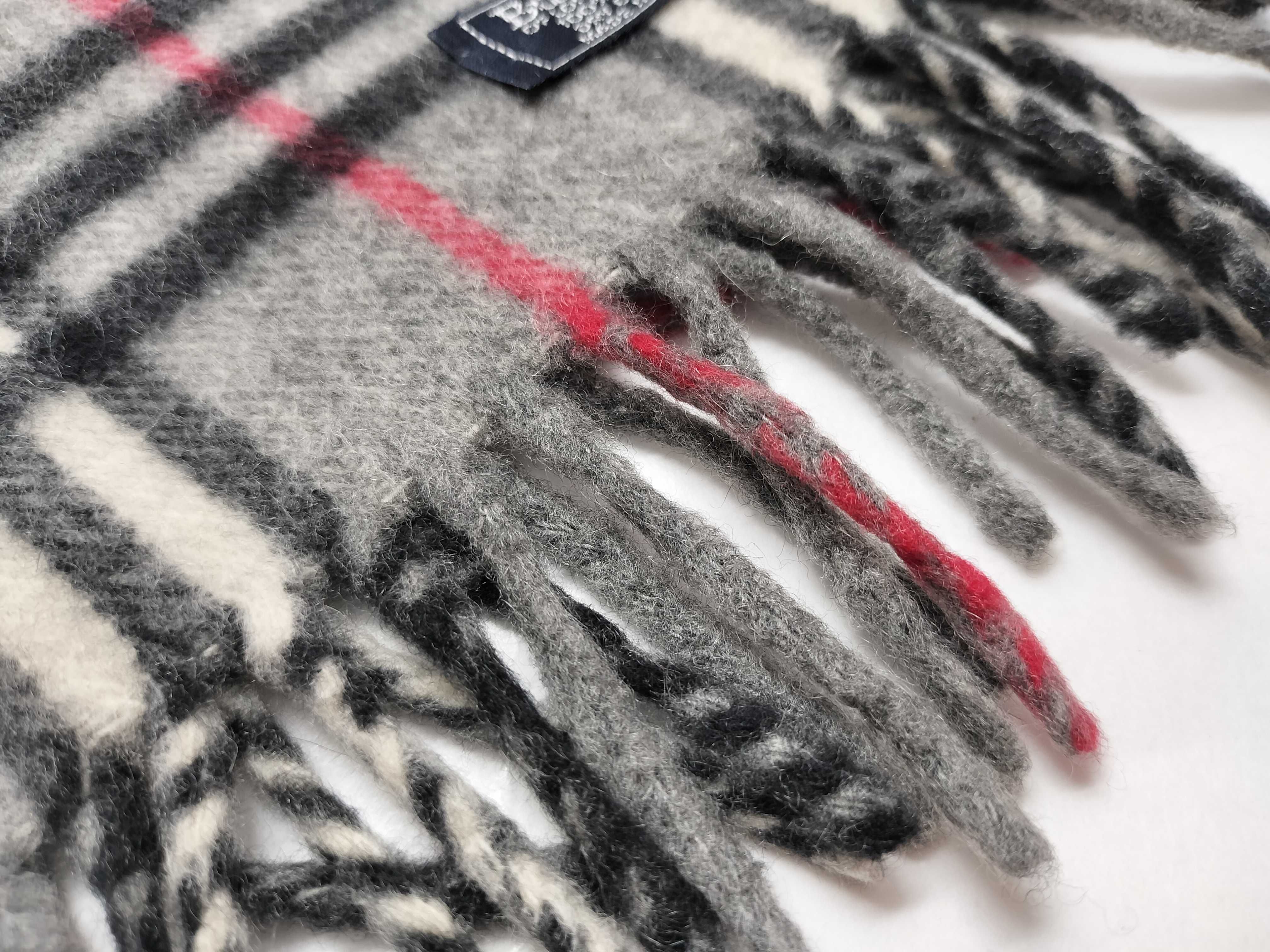 Vintage Burberrys Gray Nova Check Cashmere Scarf