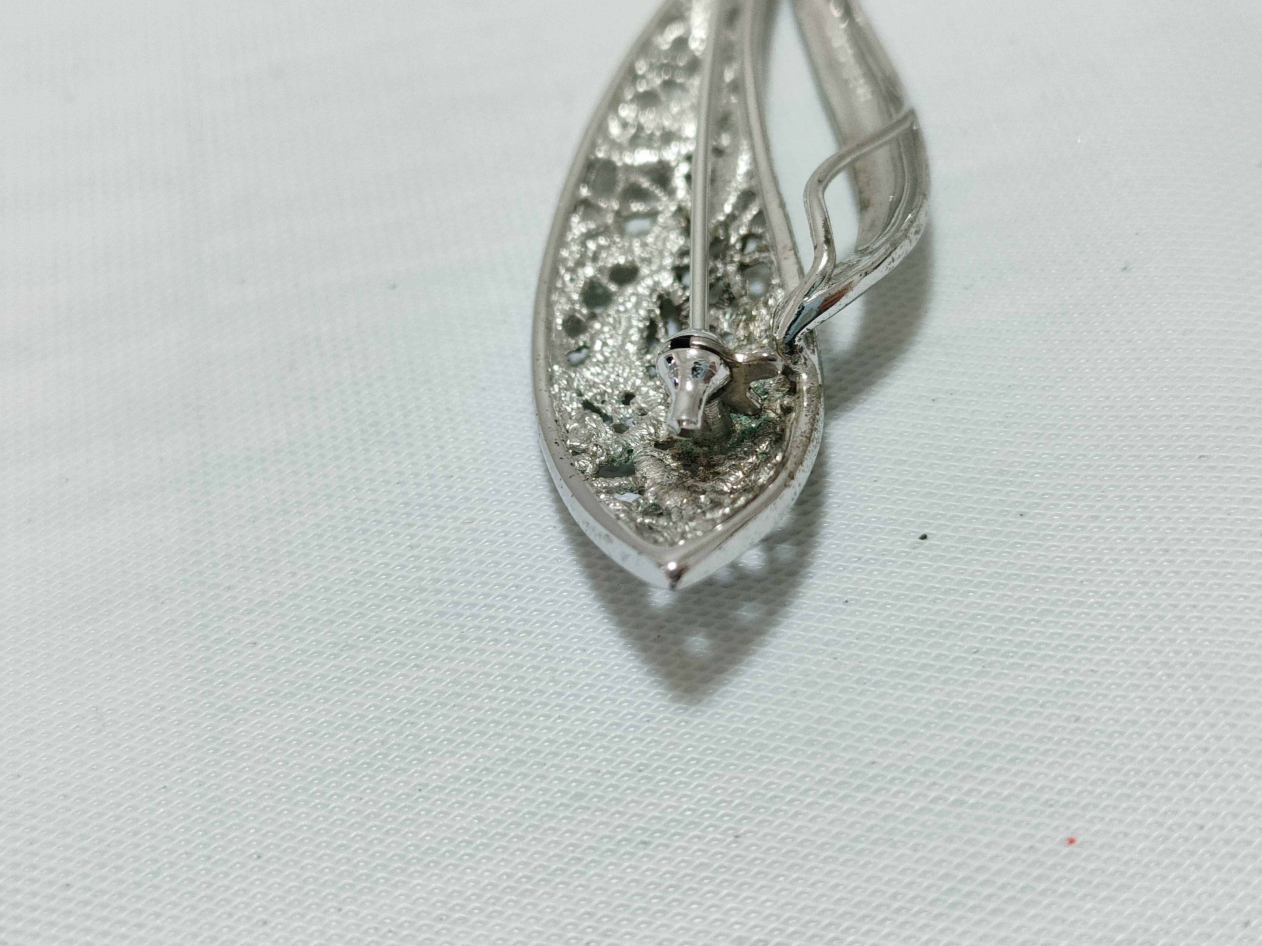 Sarah Coventry Vintage Silver Tone Rhinestone Leaf Brooch