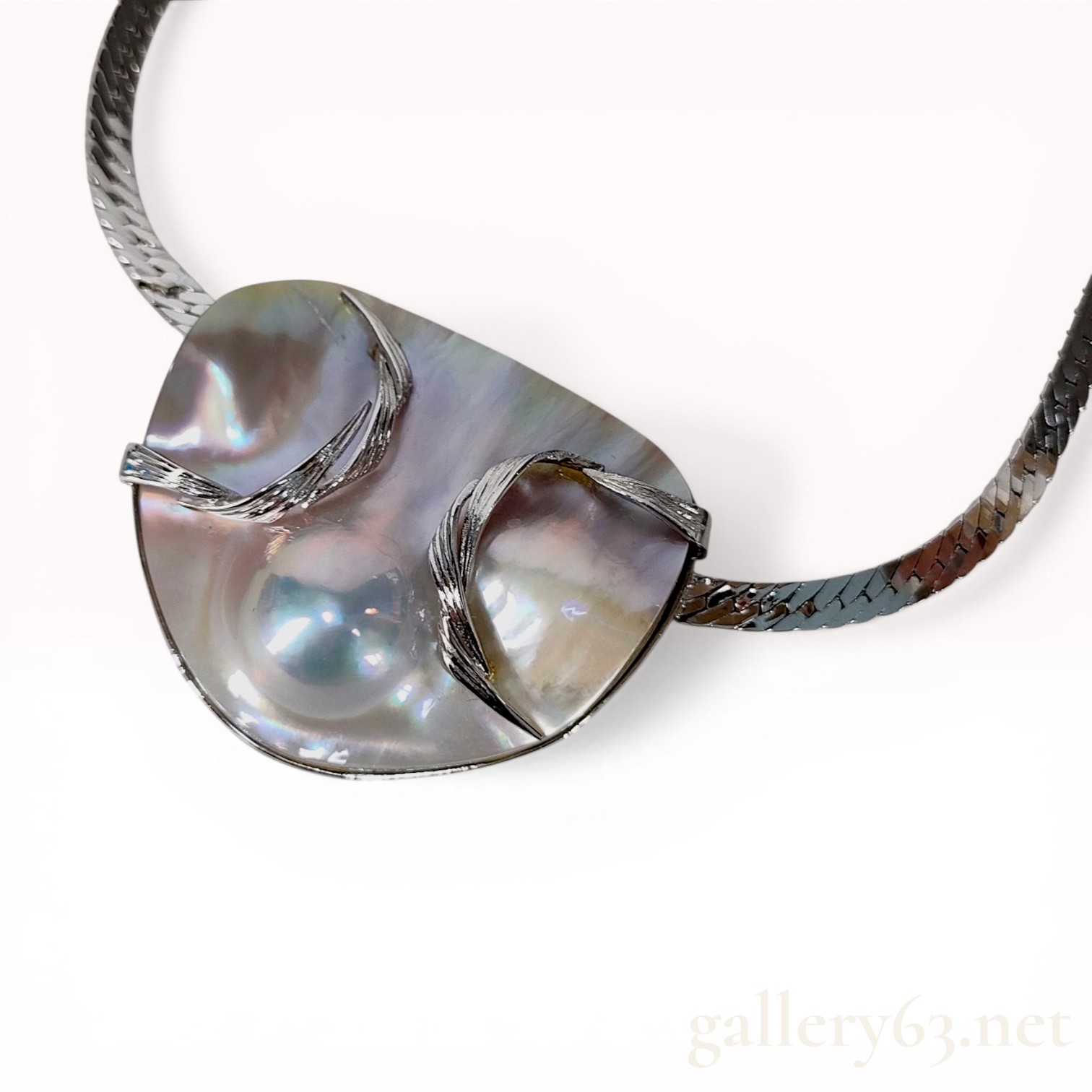 Sterling Silver and Large Blister Pearl Integrated Pendant Necklace