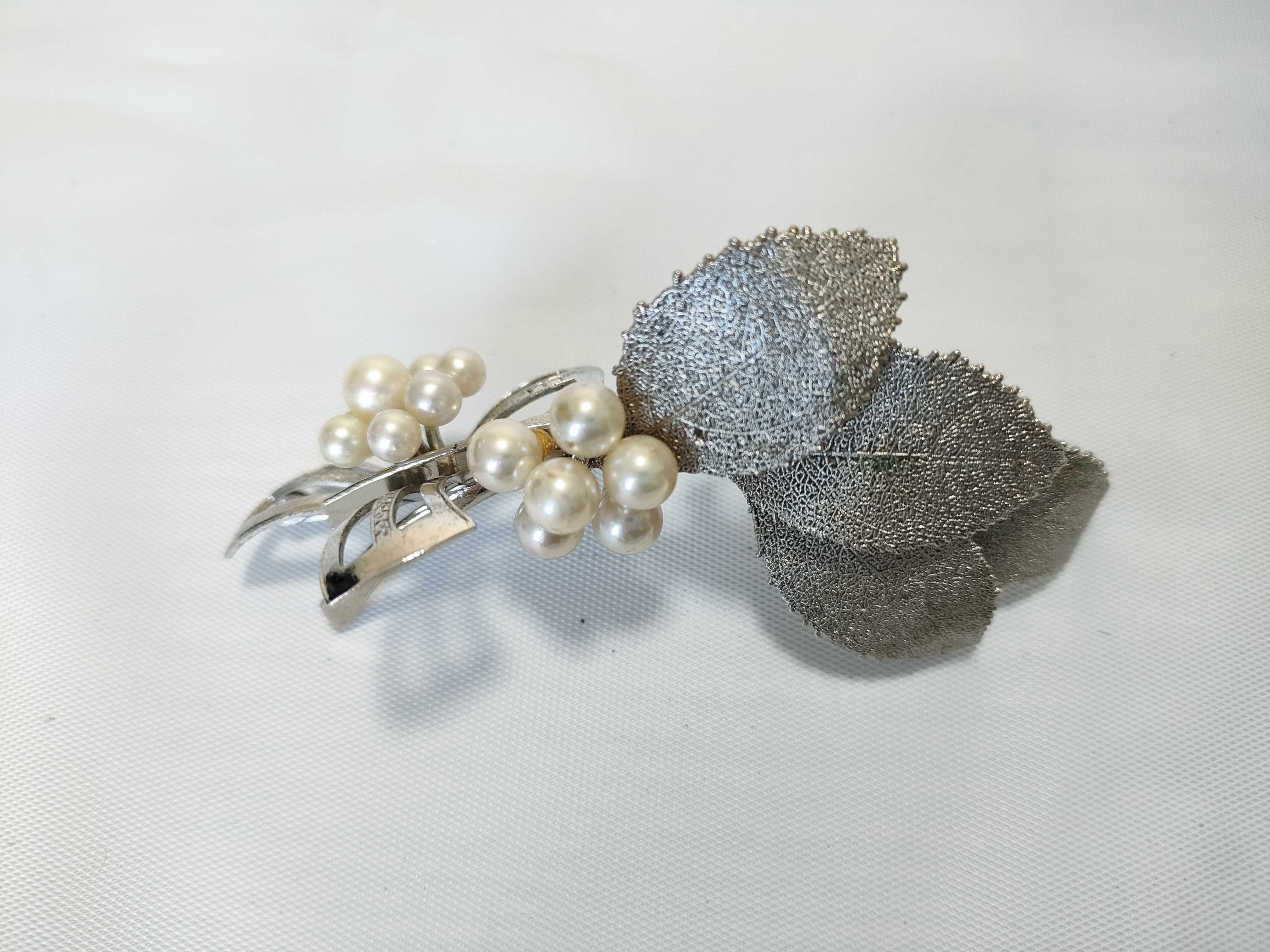 Seven Sterling Silver Vintage and Contemporary Pearl Brooches
