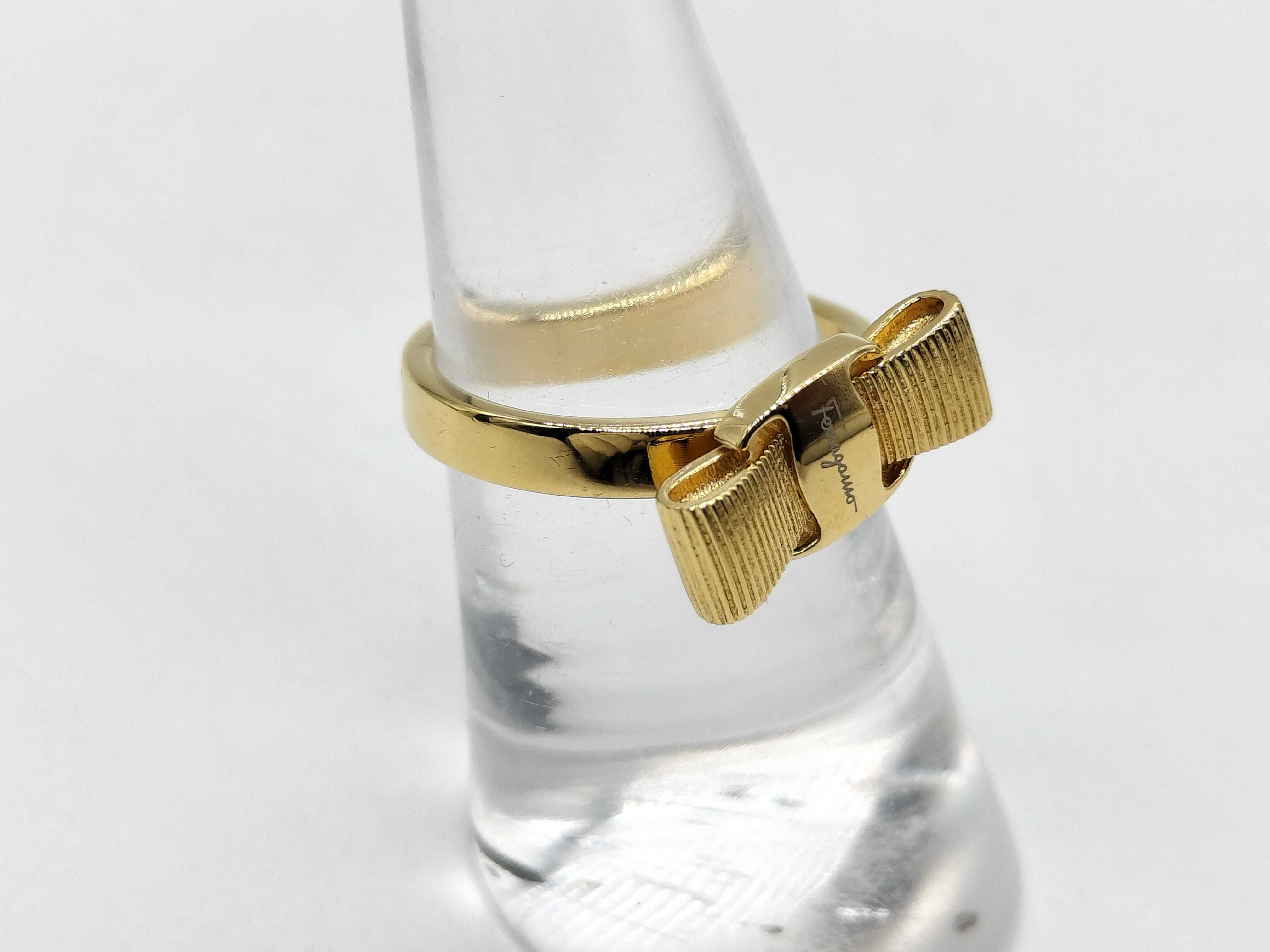 Salvatore Ferragamo Vara Bow Ring in Gold-Tone Metal
