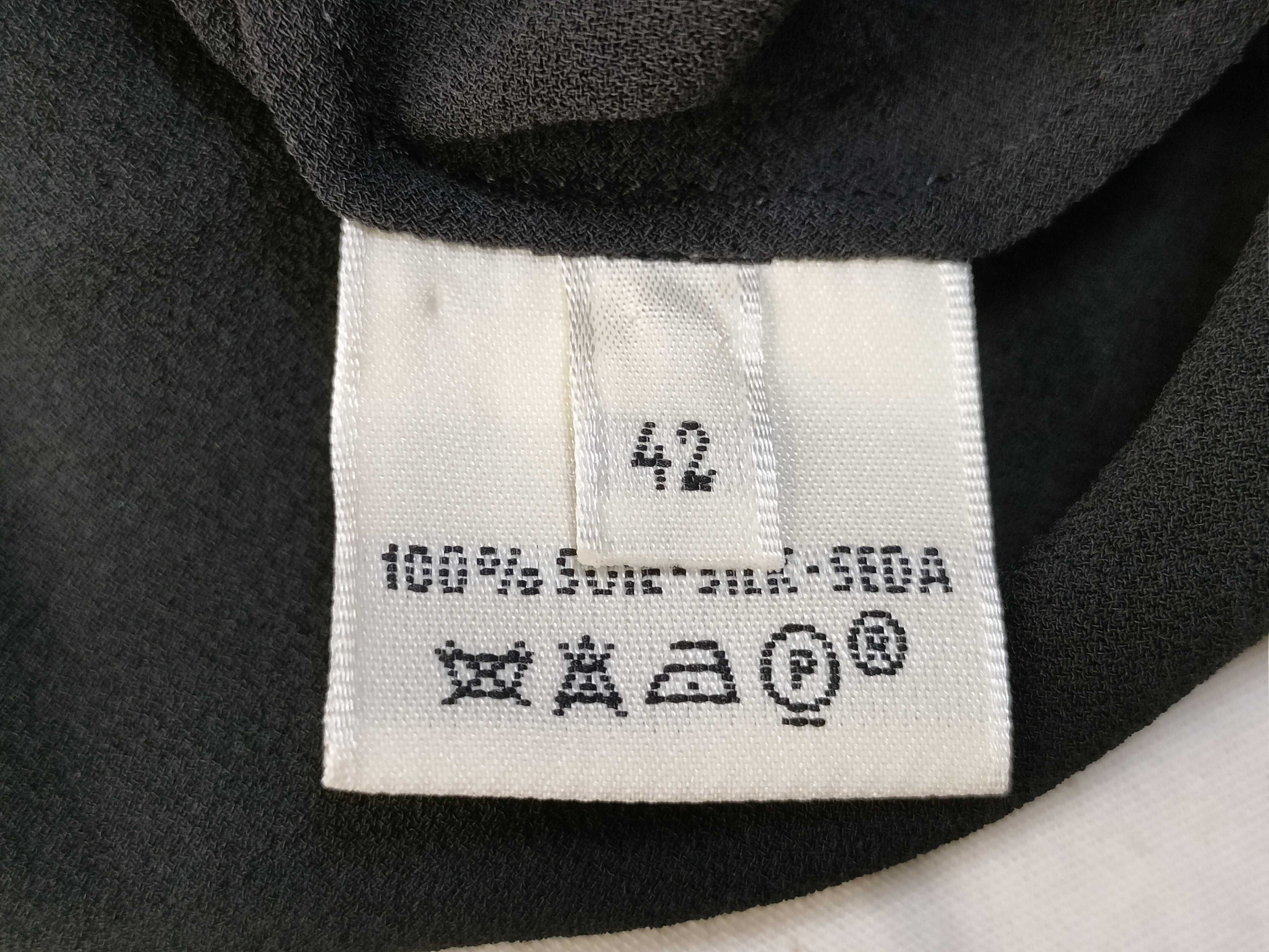 Hermes Black Silk Sleeveless Scoop Neck Top