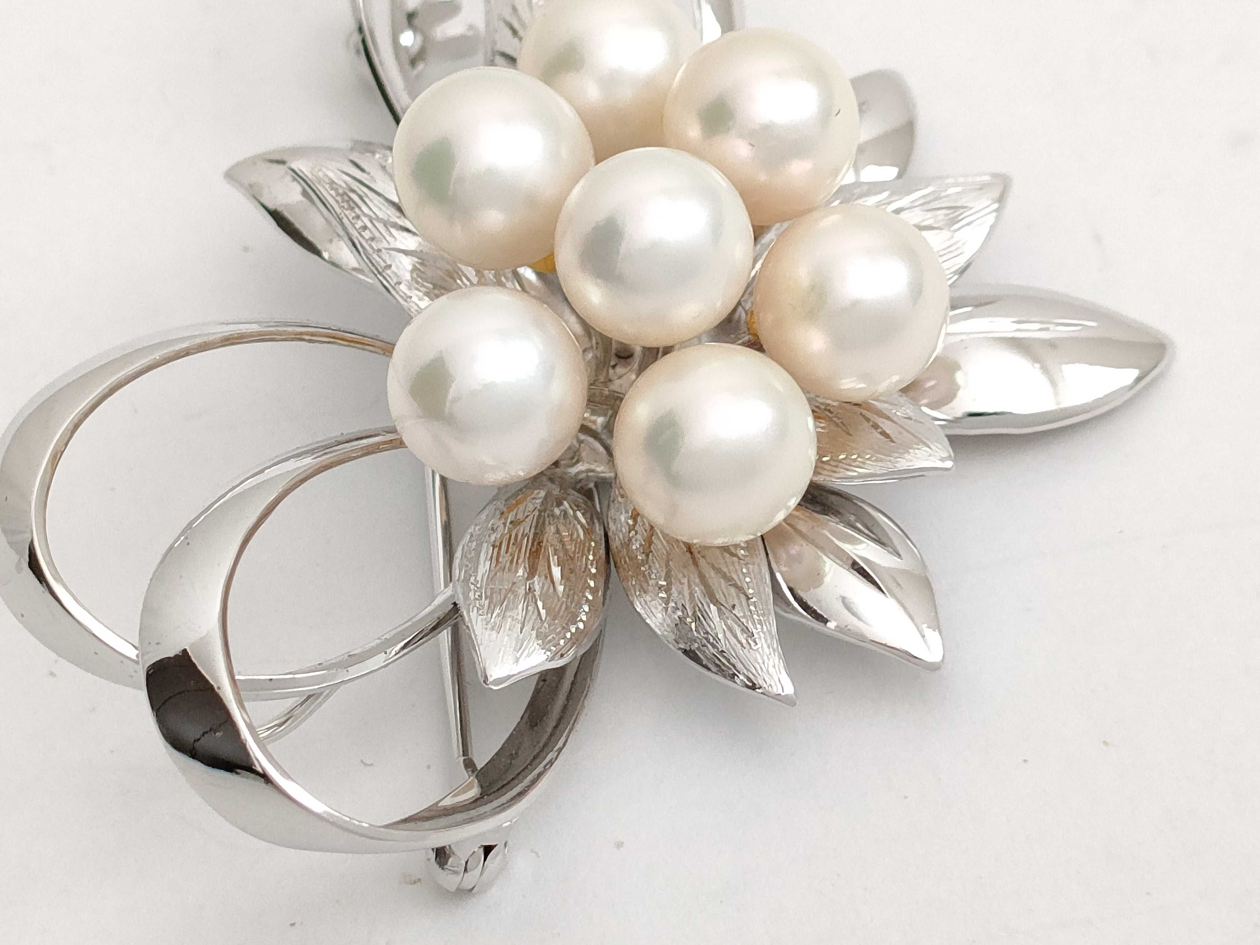 Vintage Japanese Silver and Akoya Cultured Pearl Floral Ribbon Brooch