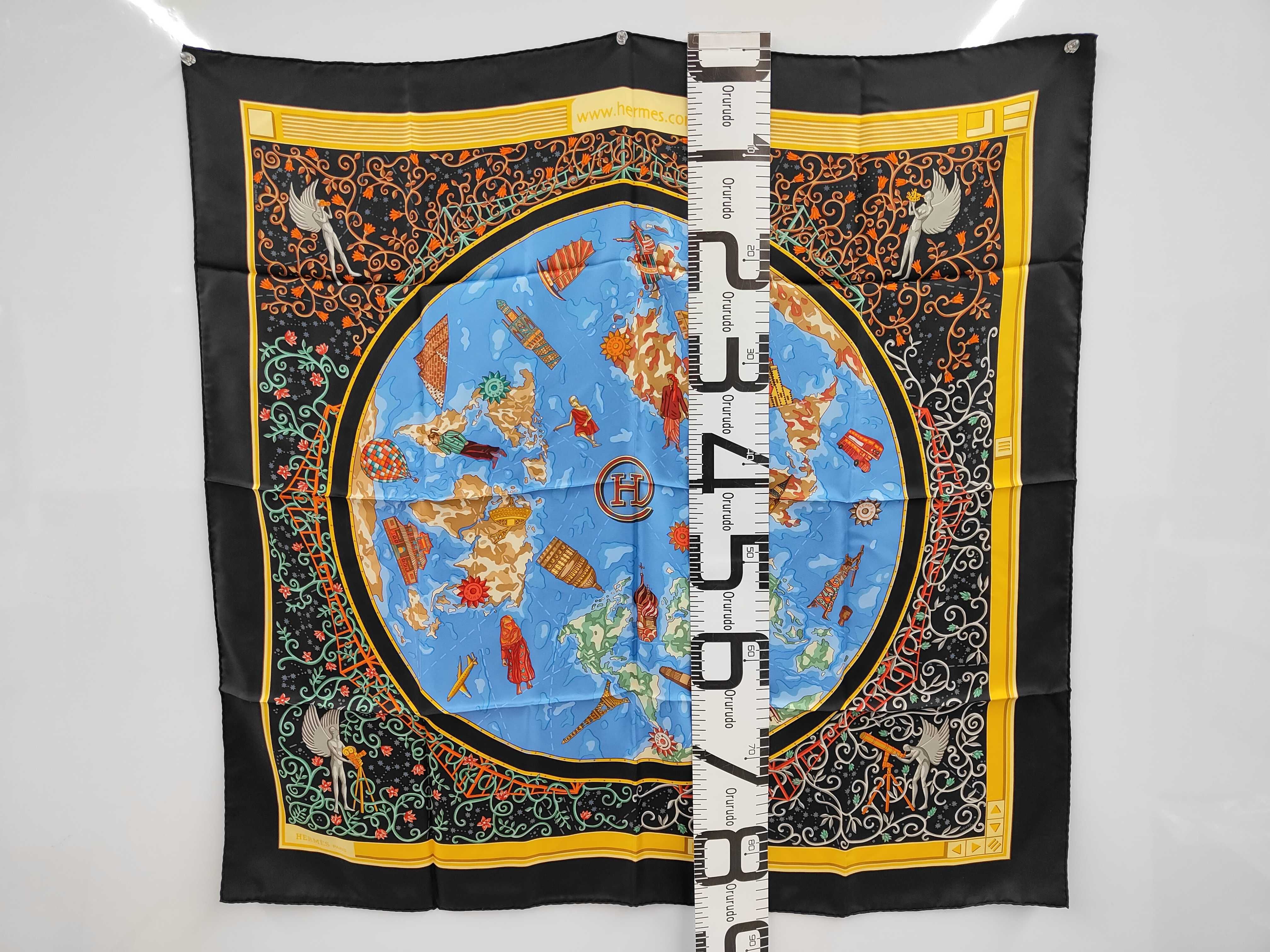 Hermes Silk Carre 90 Scarf in the www.hermes.com Pattern