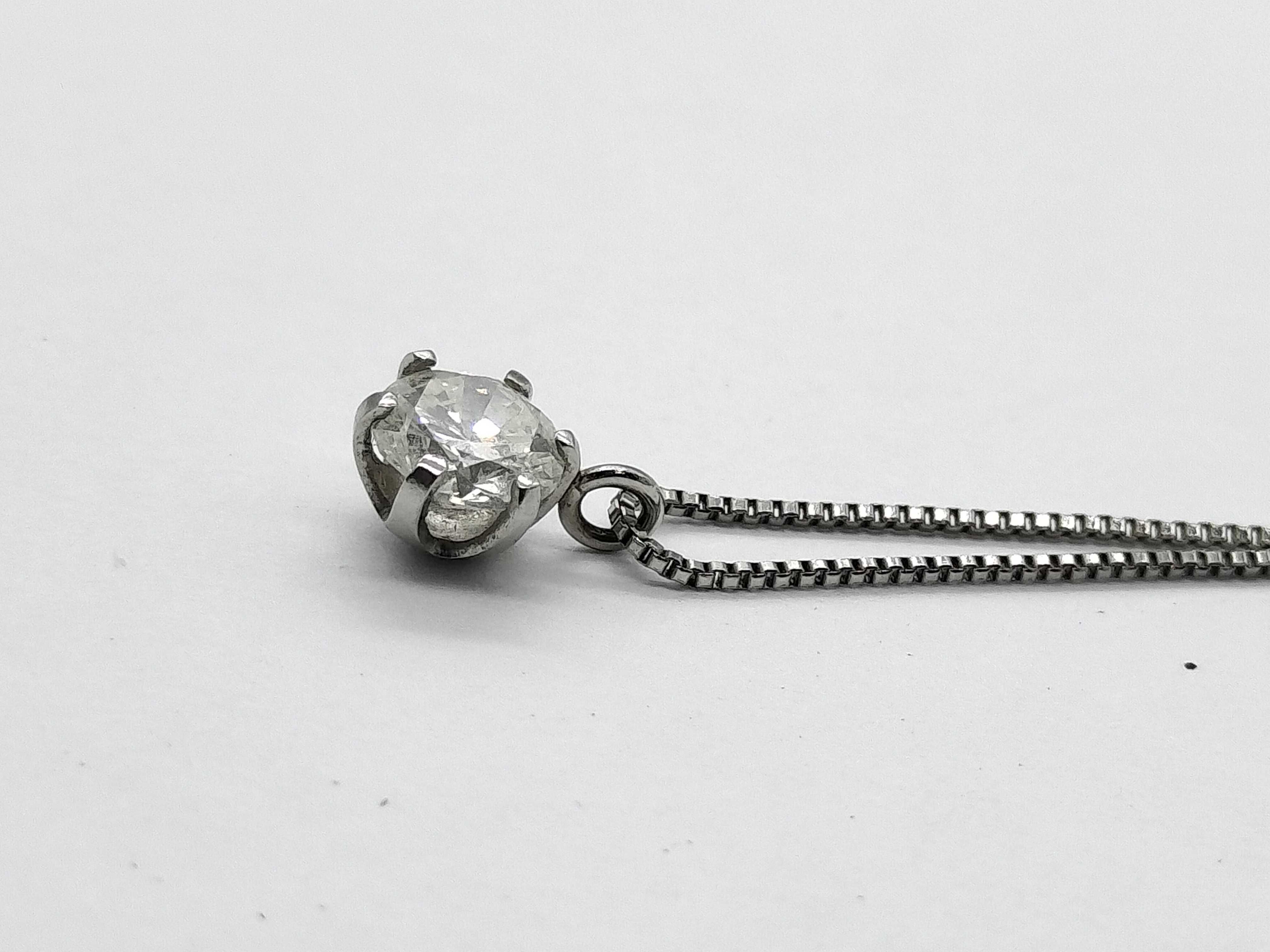 Platinum Diamond Solitaire Pendant Necklace
