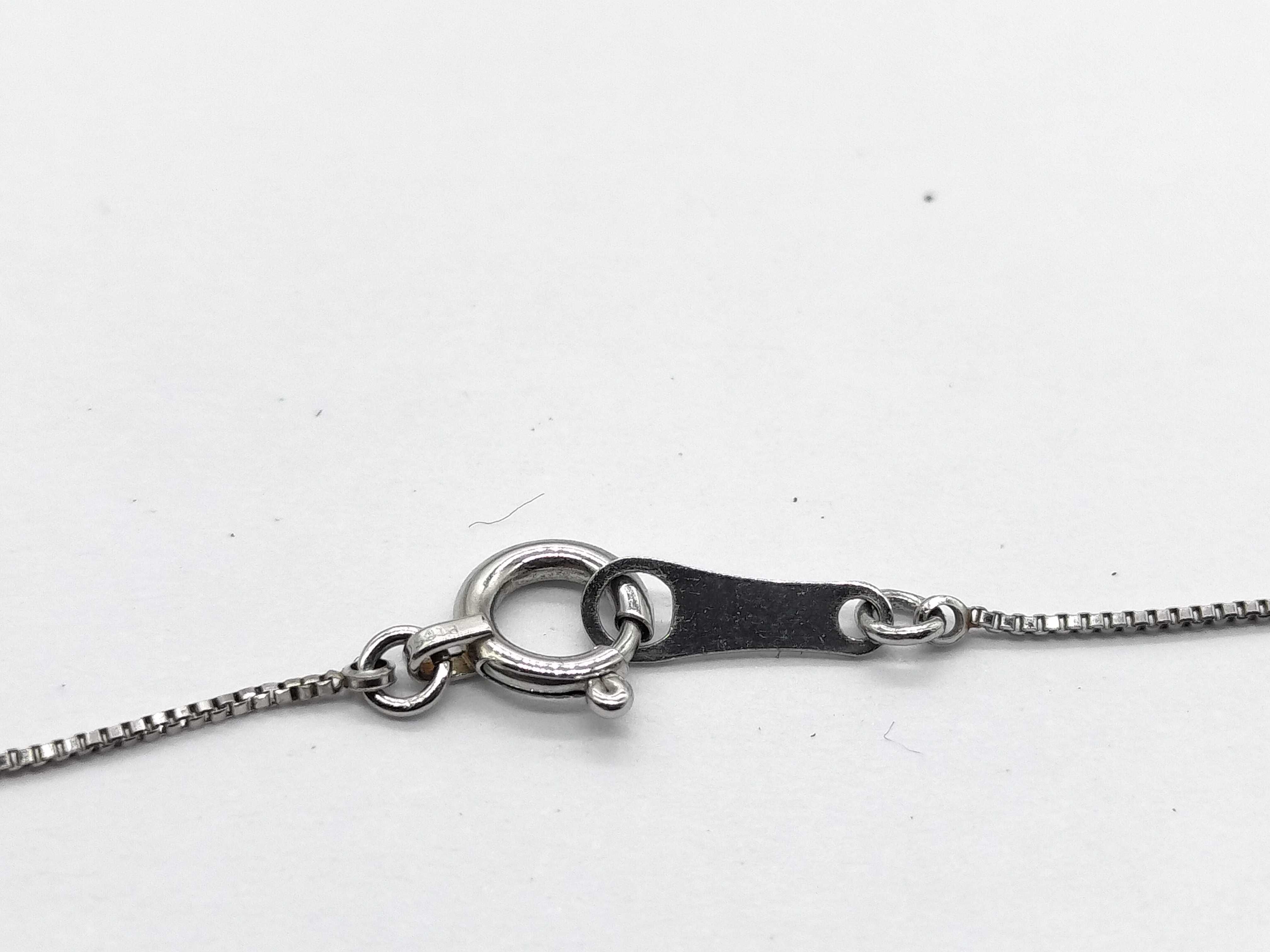Platinum Diamond Solitaire Pendant Necklace