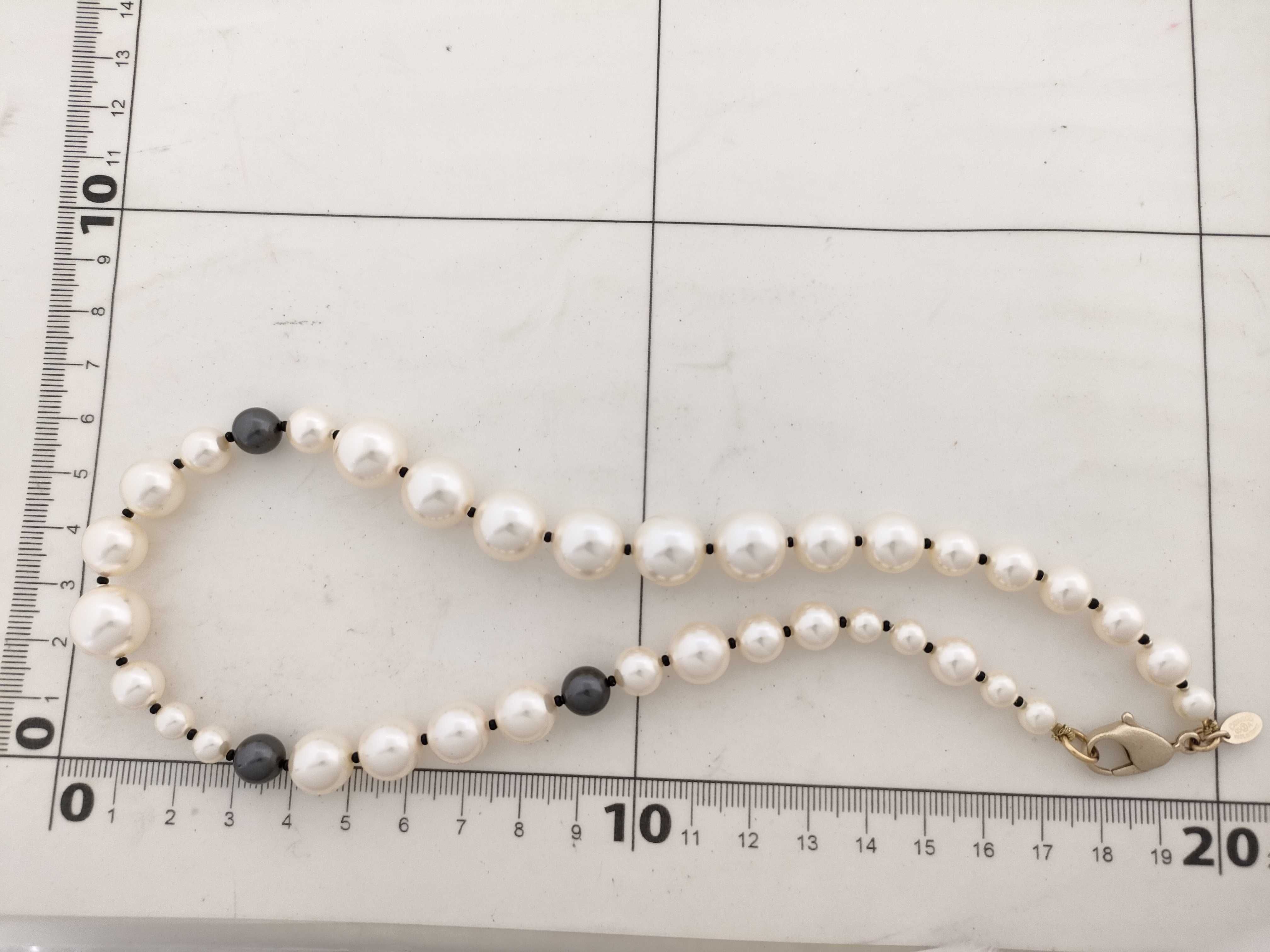 Chanel 2006 Autumn Collection Graduated Faux Pearl Necklace