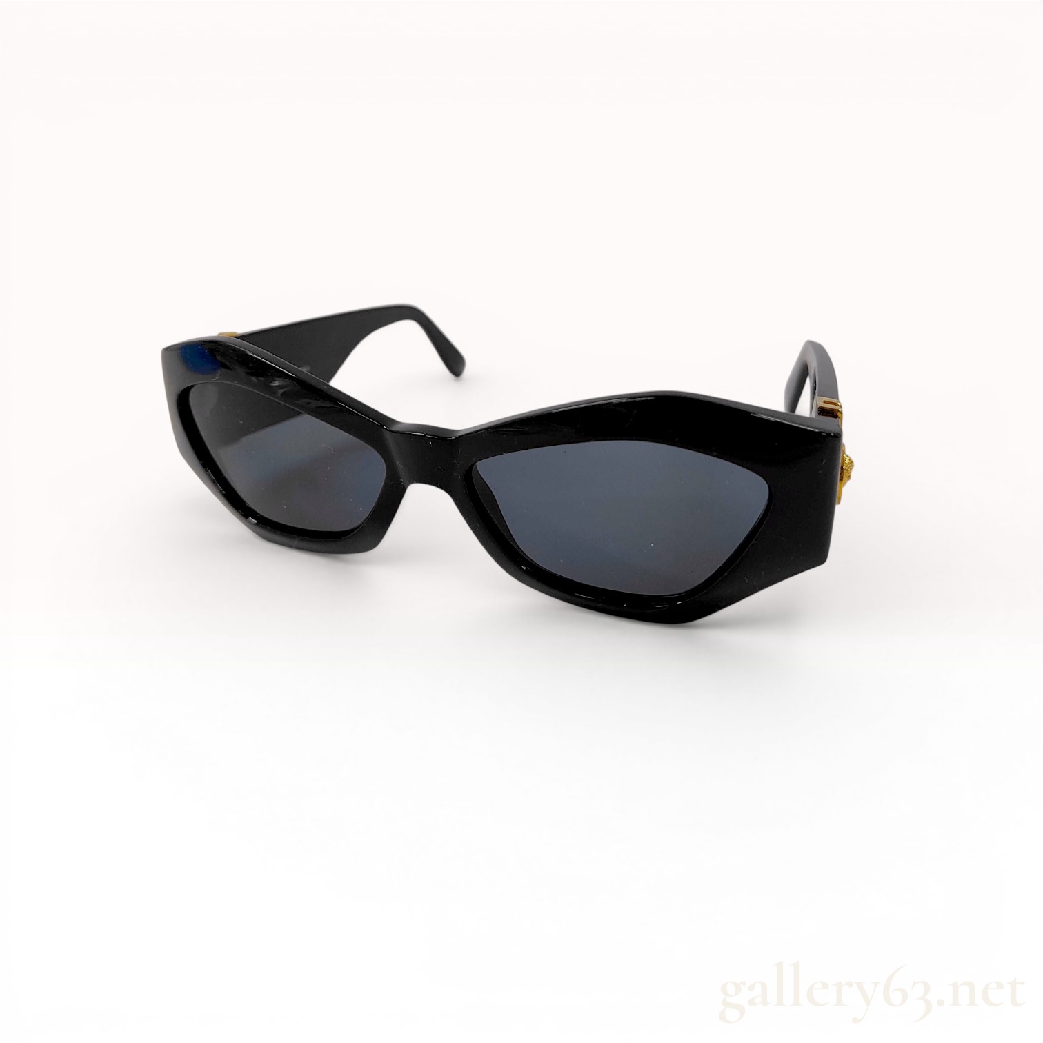 Vintage Gianni Versace Mod. 421/A Black Acetate Sunglasses