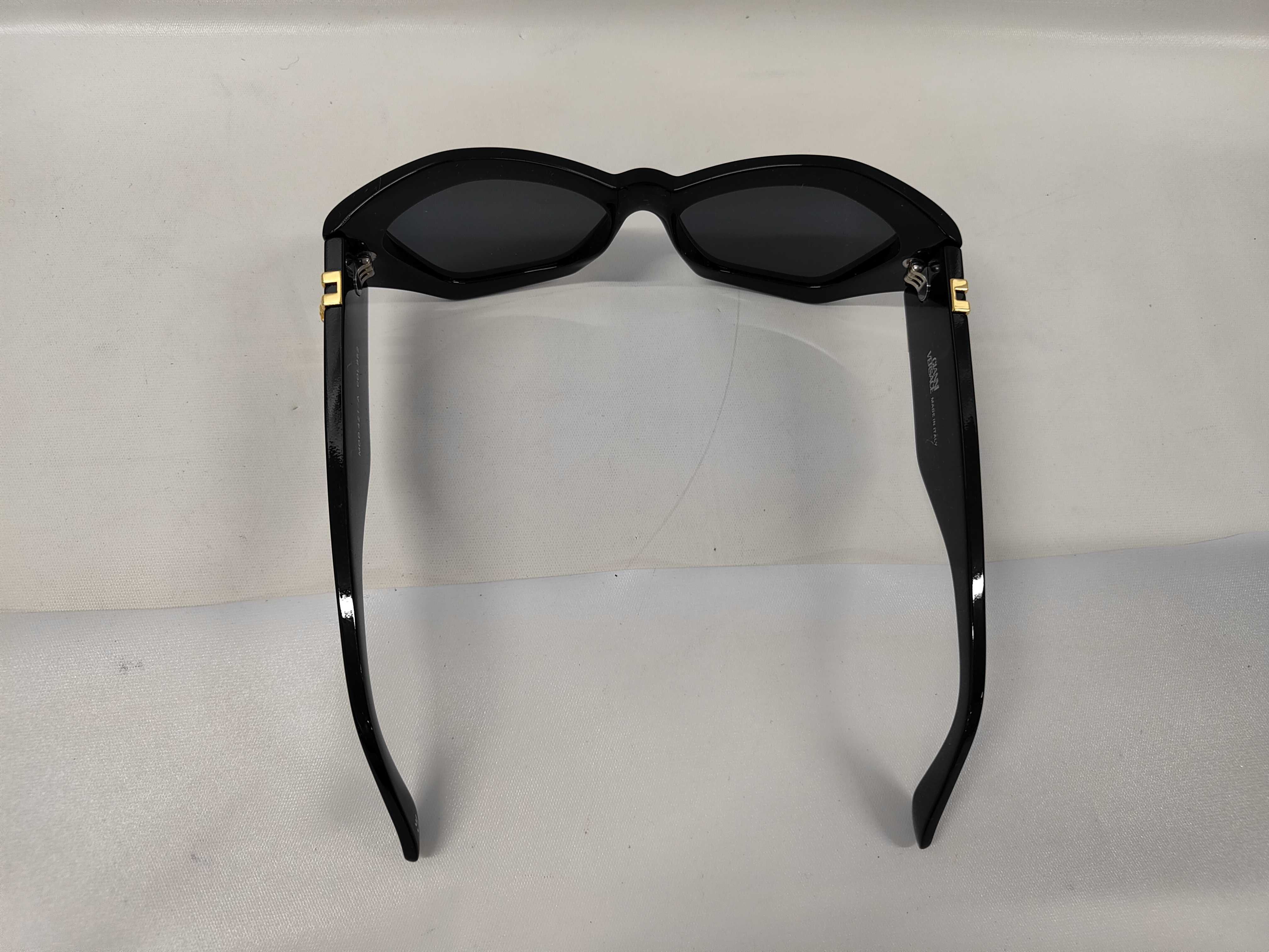 Vintage Gianni Versace Mod. 421/A Black Acetate Sunglasses
