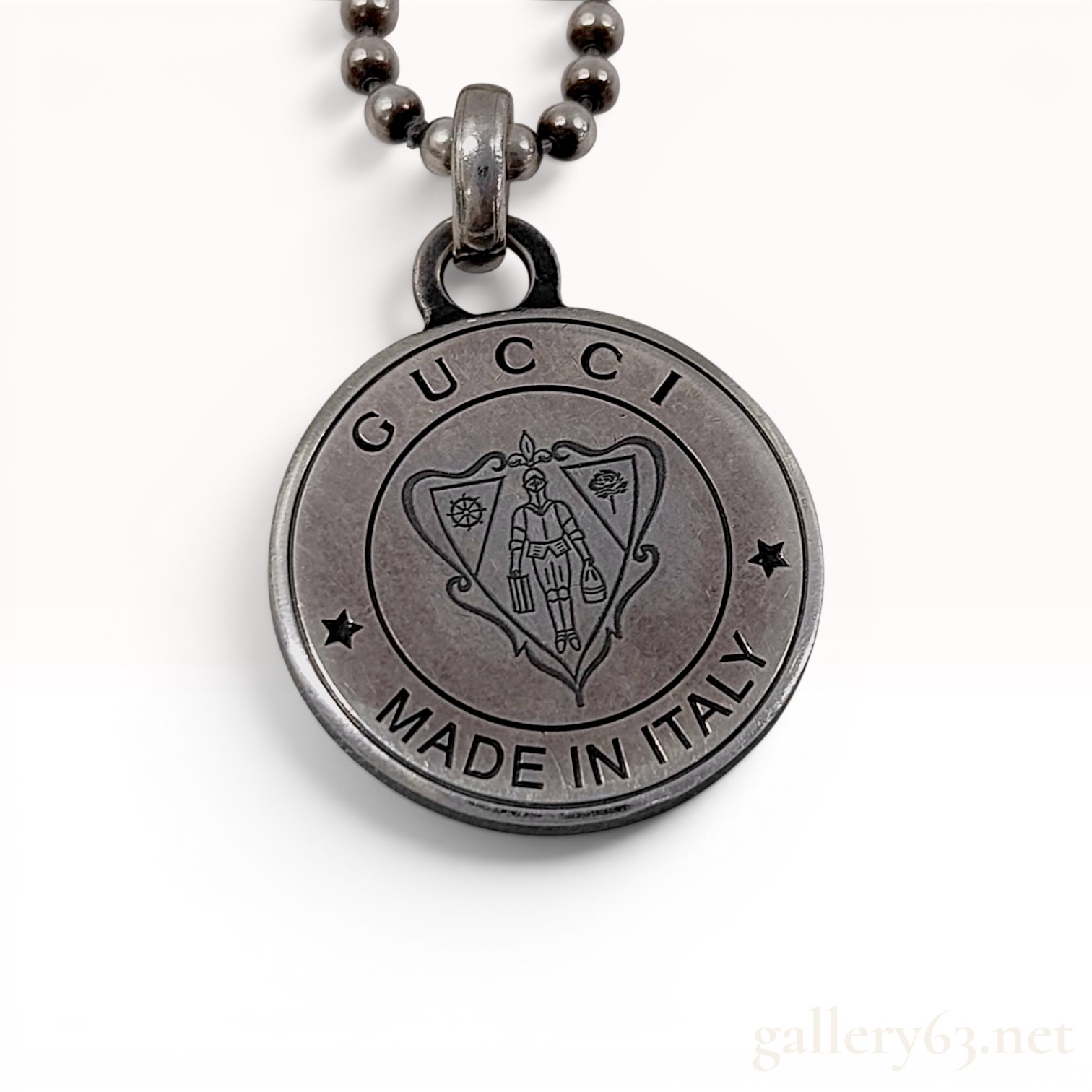 Gucci Sterling Silver Crest Medallion Pendant Necklace with Box