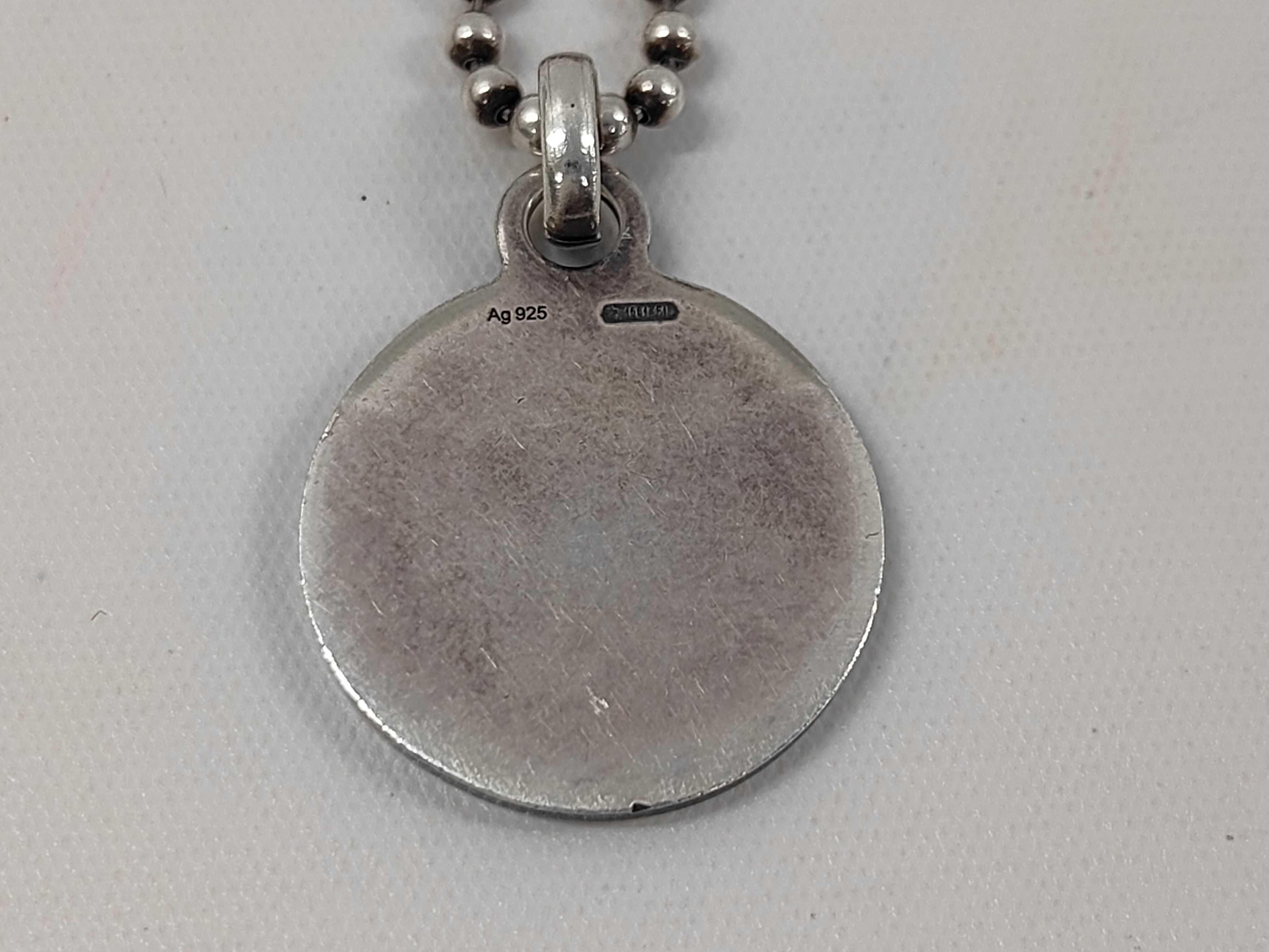Gucci Sterling Silver Crest Medallion Pendant Necklace with Box
