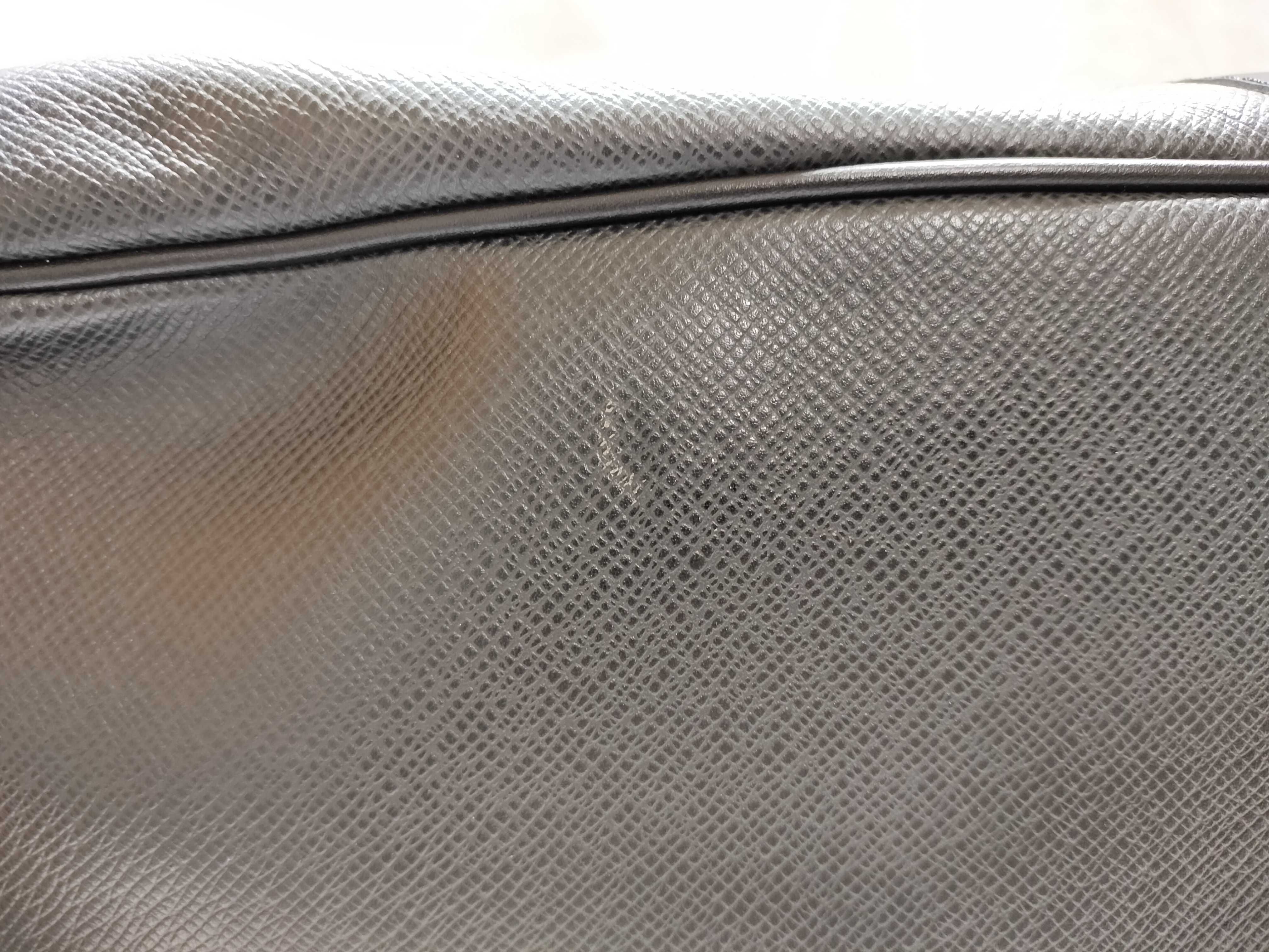 Louis Vuitton Kendall Taiga Leather Travel Bag, Ardoise