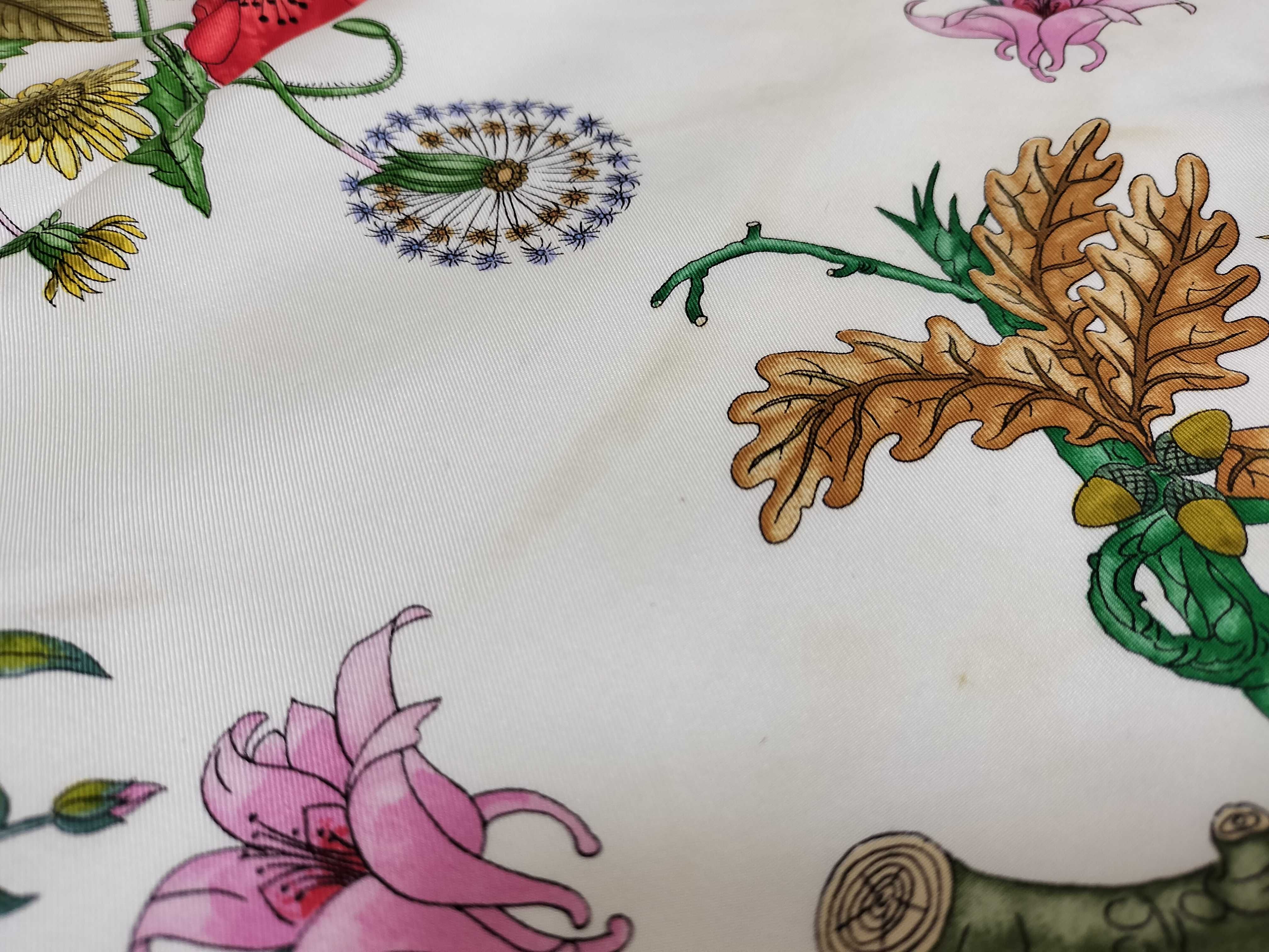 Gucci Vittorio Accornero Flora Pattern Silk Scarf with Green Border
