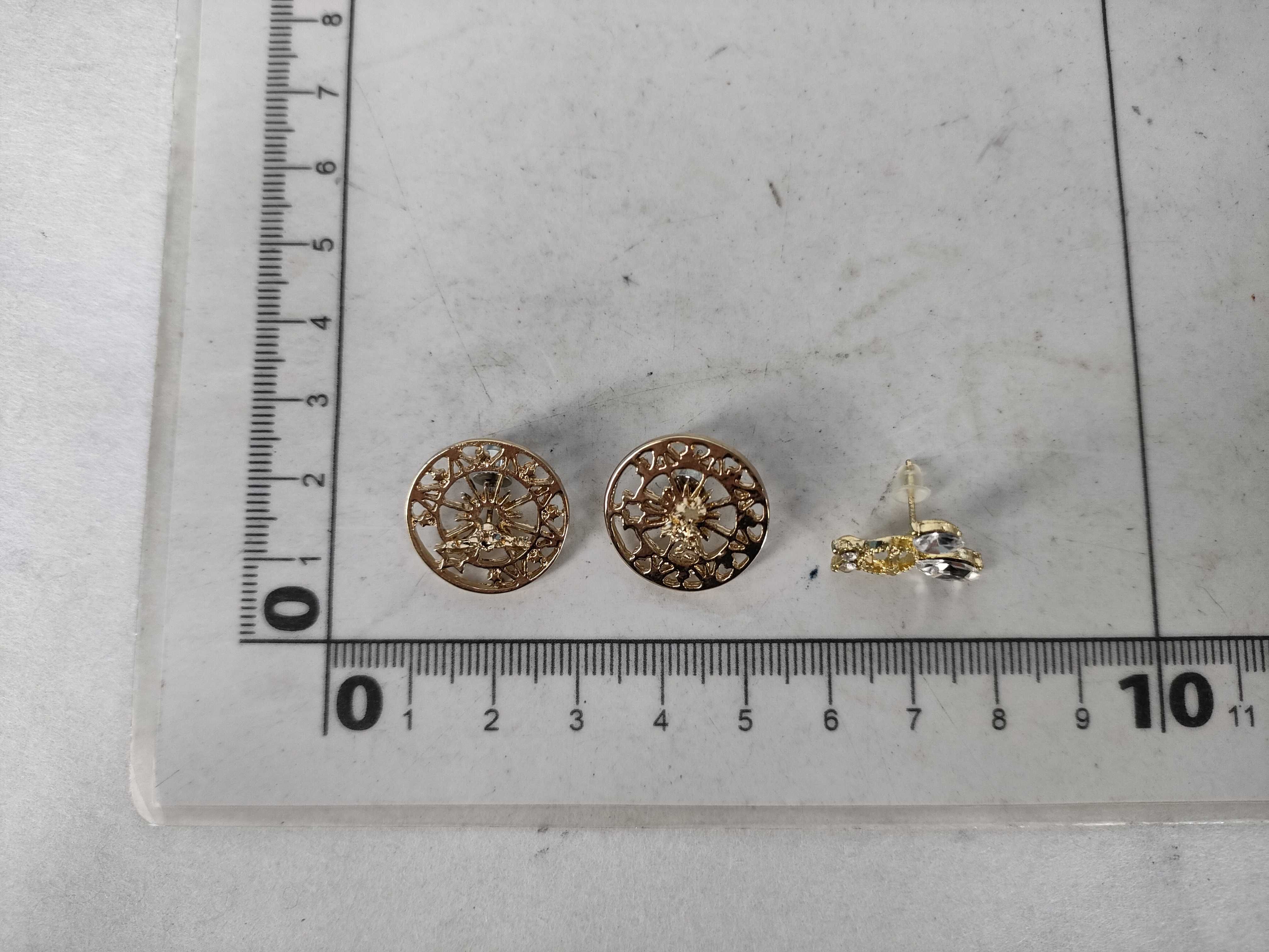 An Assortment of Gold-Tone Fashion Stud Earrings Including Market Gate Style Filigree