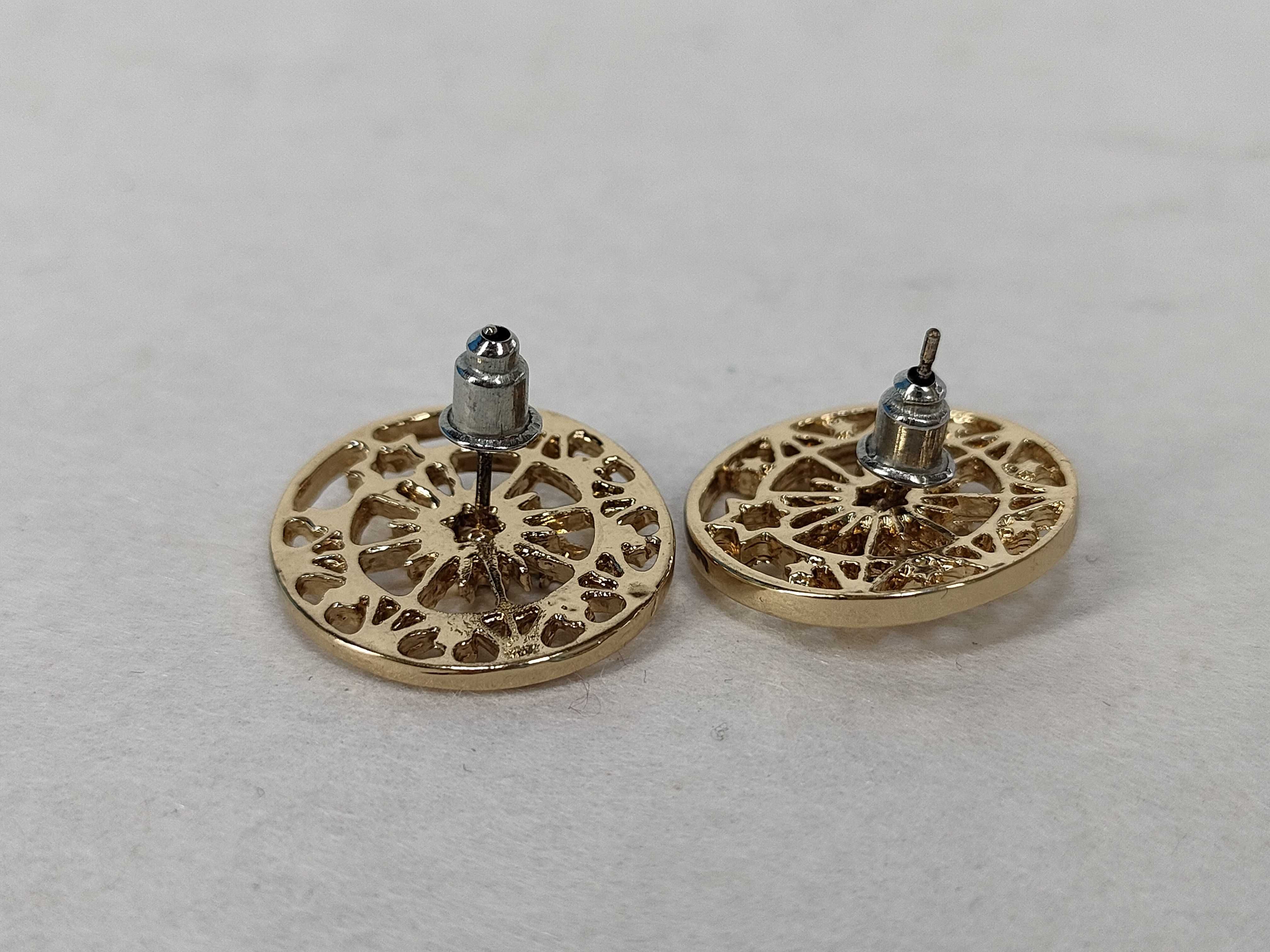 An Assortment of Gold-Tone Fashion Stud Earrings Including Market Gate Style Filigree