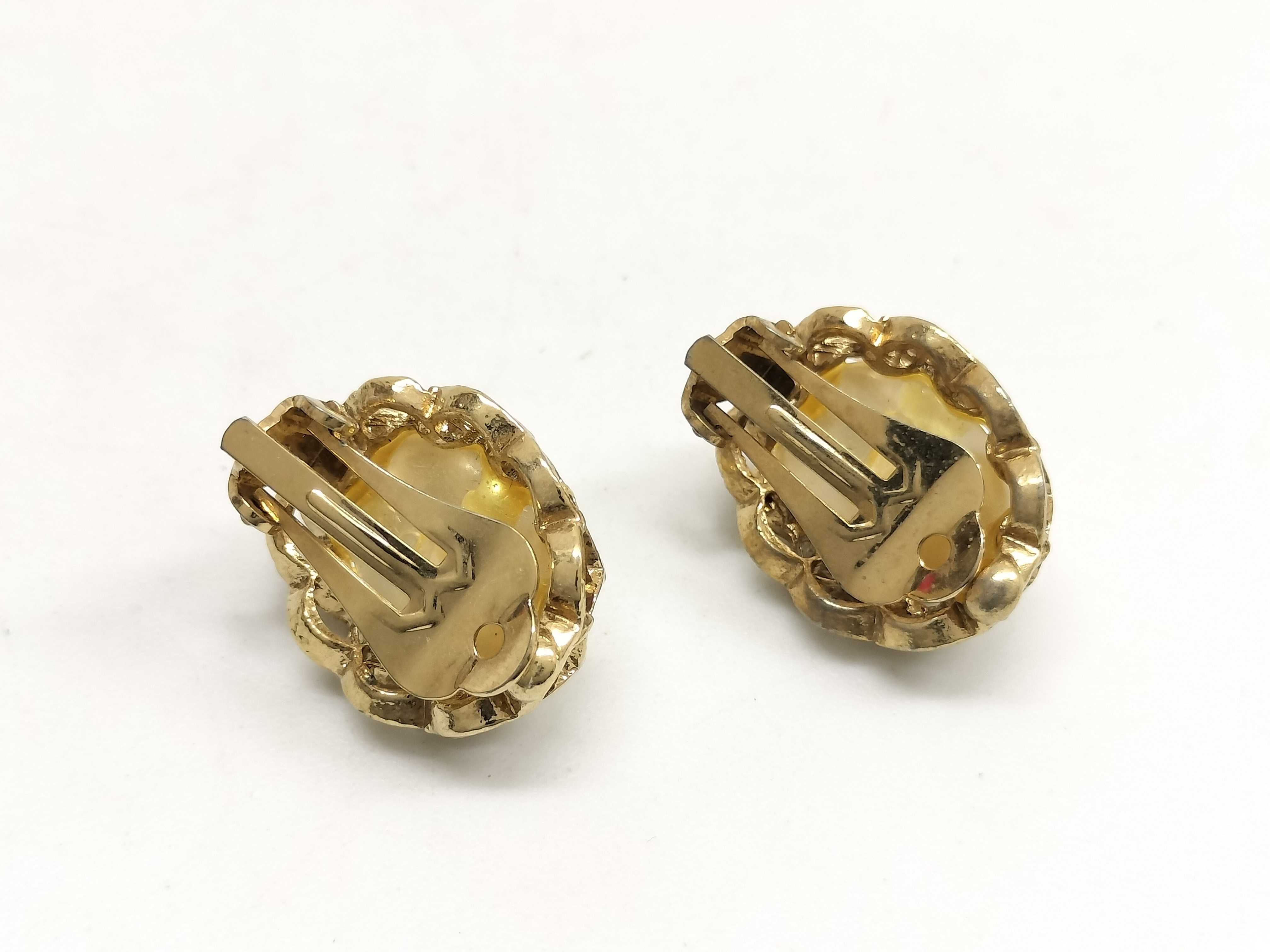 A Collection of Vintage and Contemporary Costume Jewelry