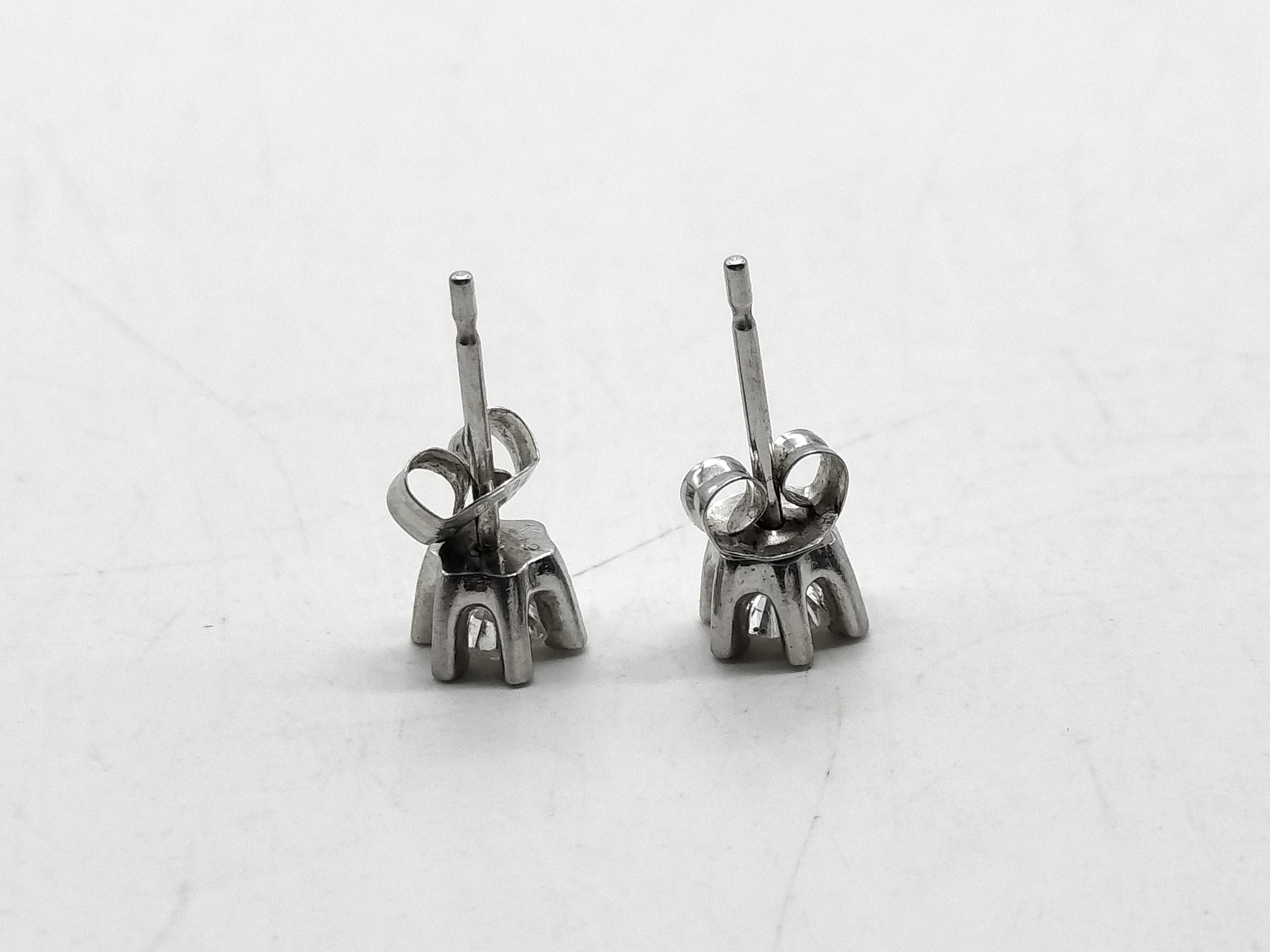 Pair of Pt850 Platinum and Diamond Solitaire Stud Earrings