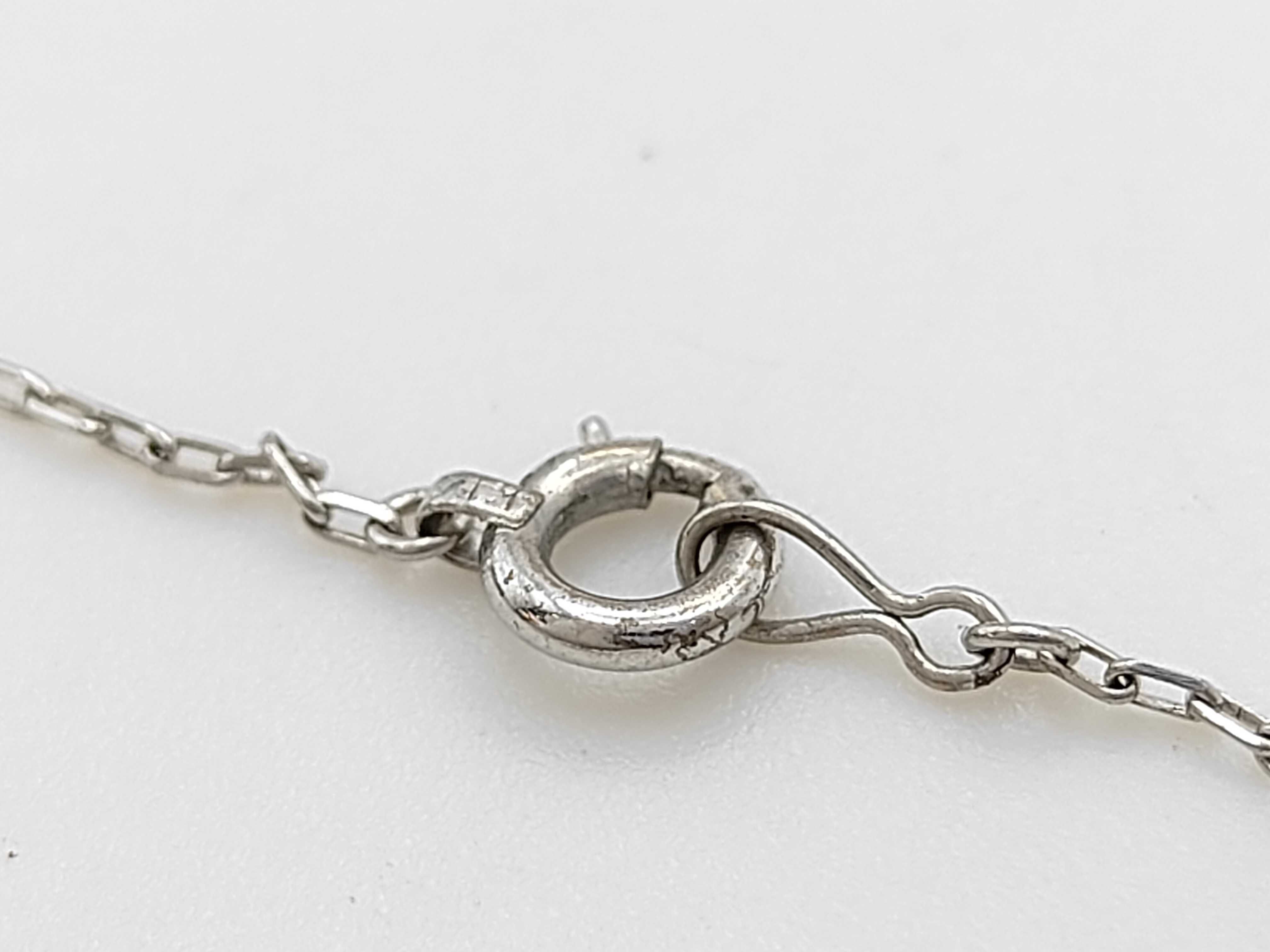 14 Karat White Gold and Amethyst Teardrop Pendant Necklace