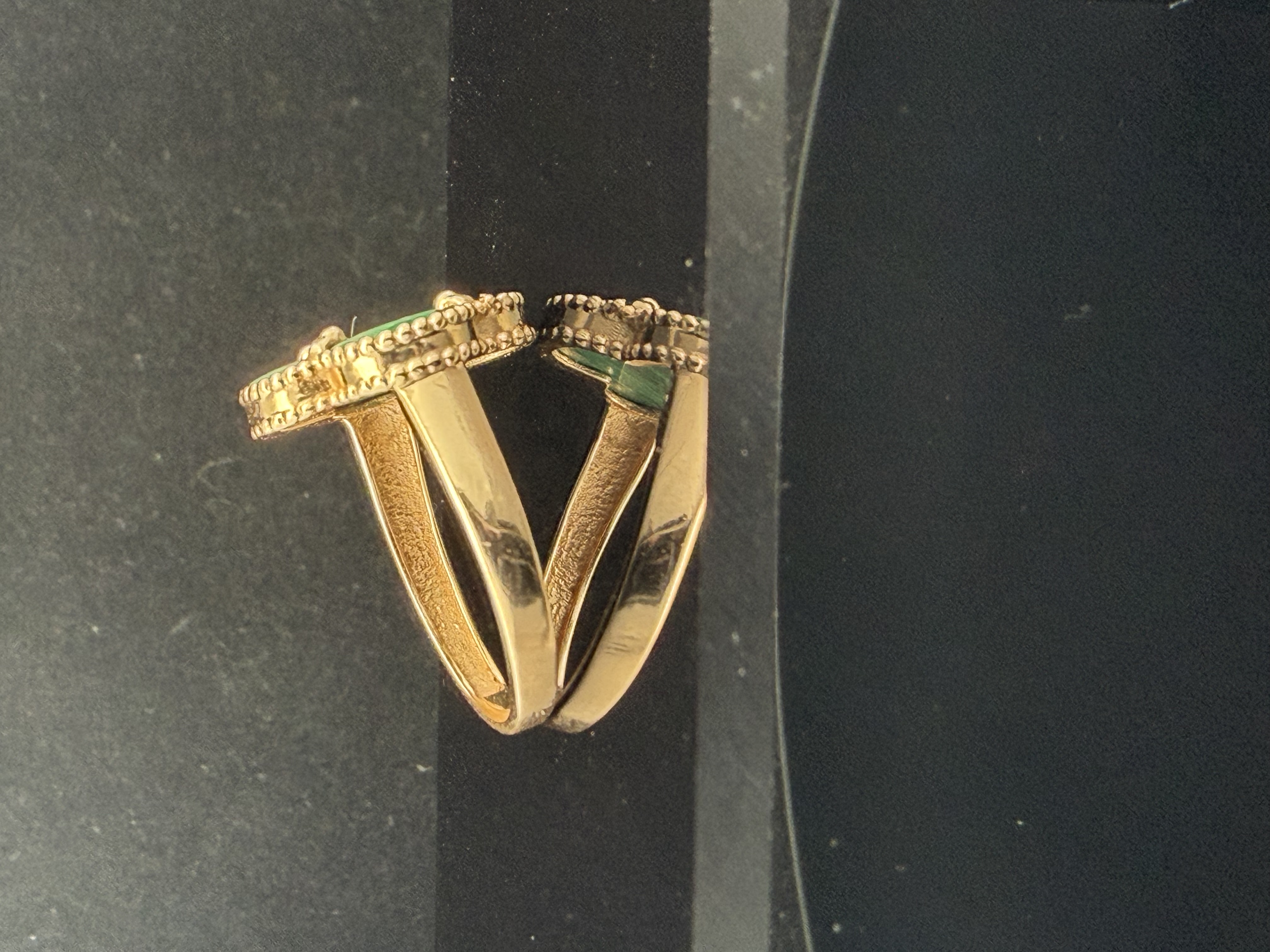 14k Clover Malachite Ring
