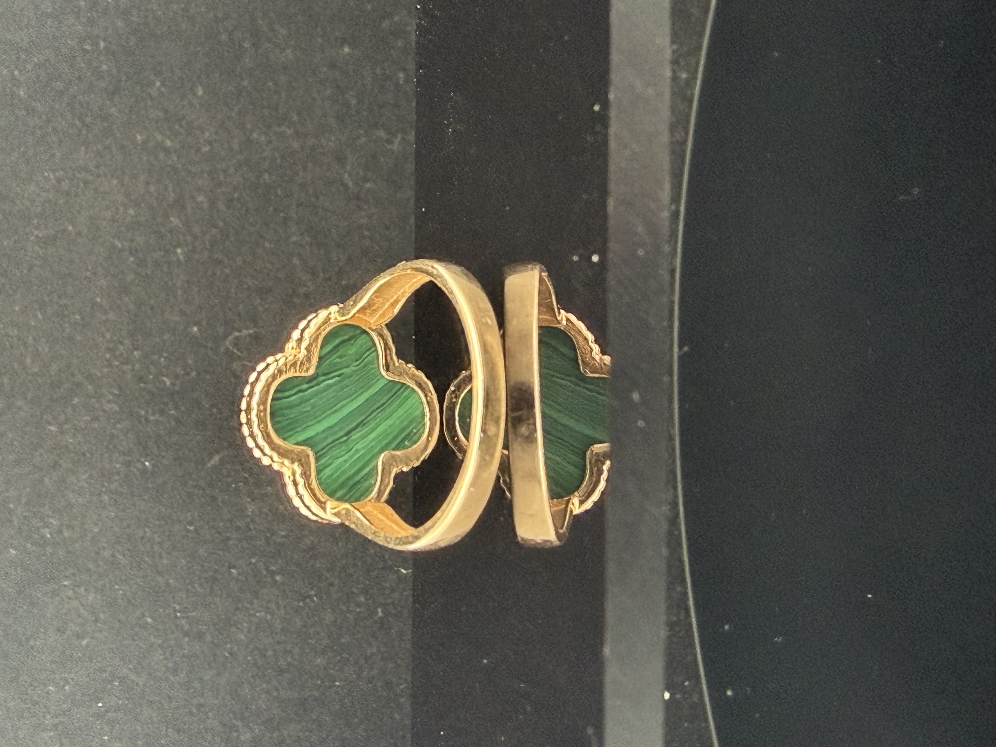 14k Clover Malachite Ring