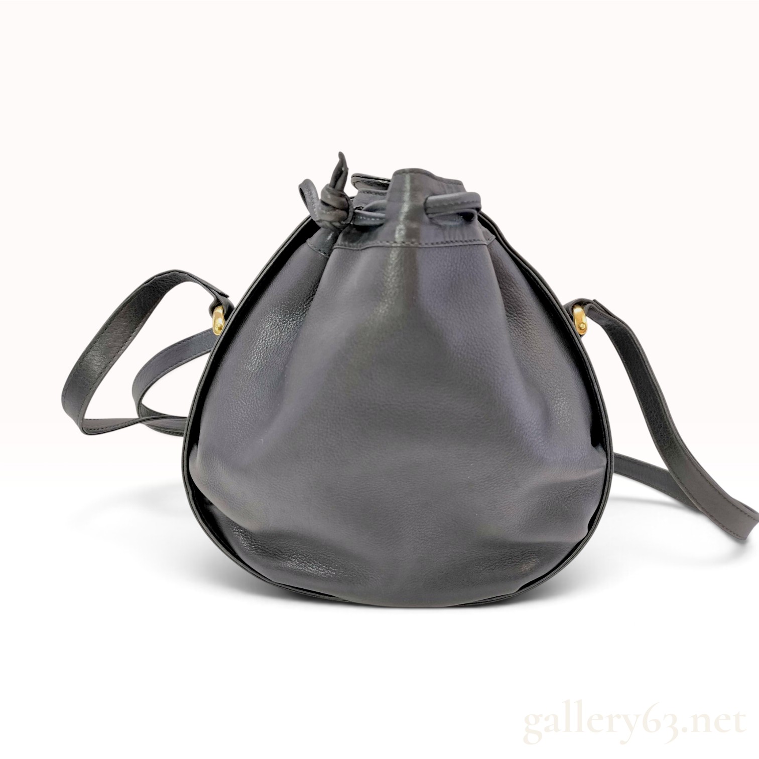 Vintage Gucci Black Grained Leather Drawstring Bucket Bag