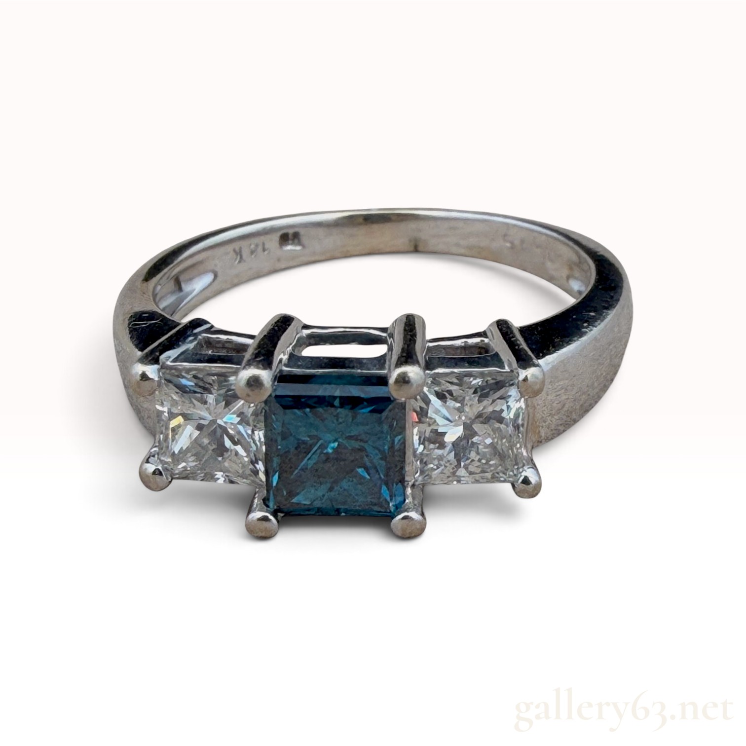 14k Blue and White Diamond Ring