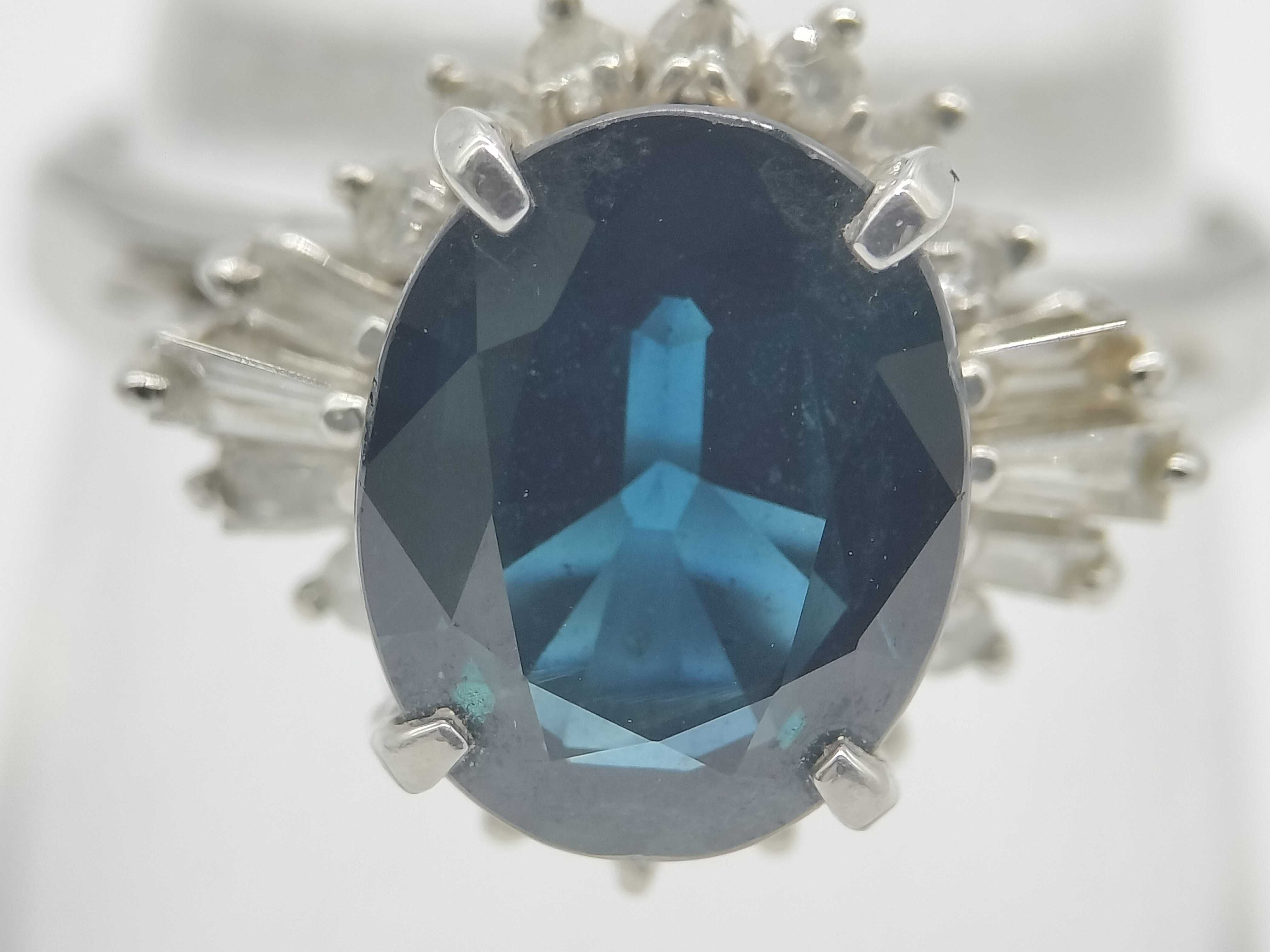 Platinum Blue Sapphire and Diamond Ballerina Cluster Ring 2.89 Carat Sapphire