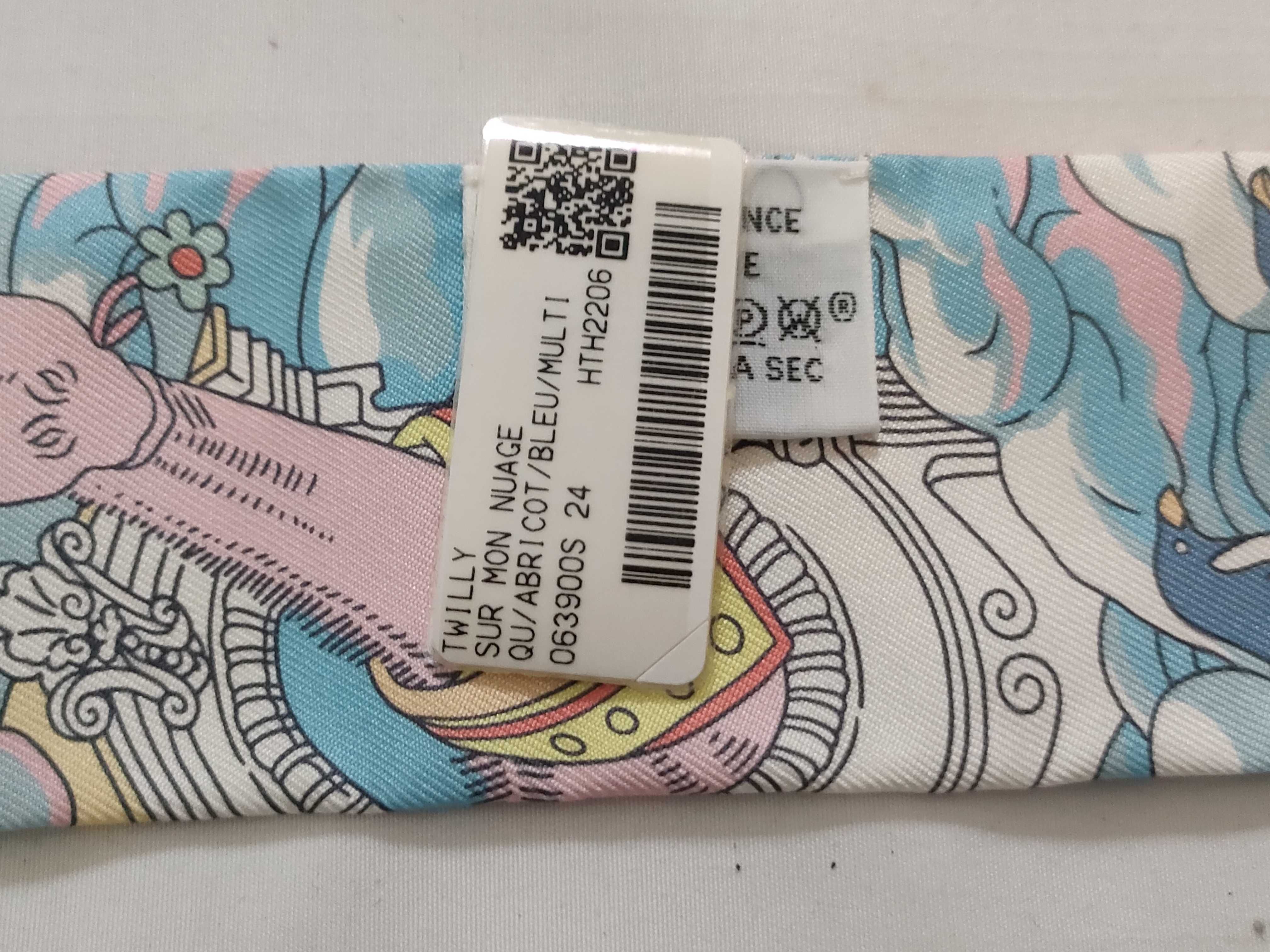 Hermes Sur Mon Nuage Silk Twilly Scarf