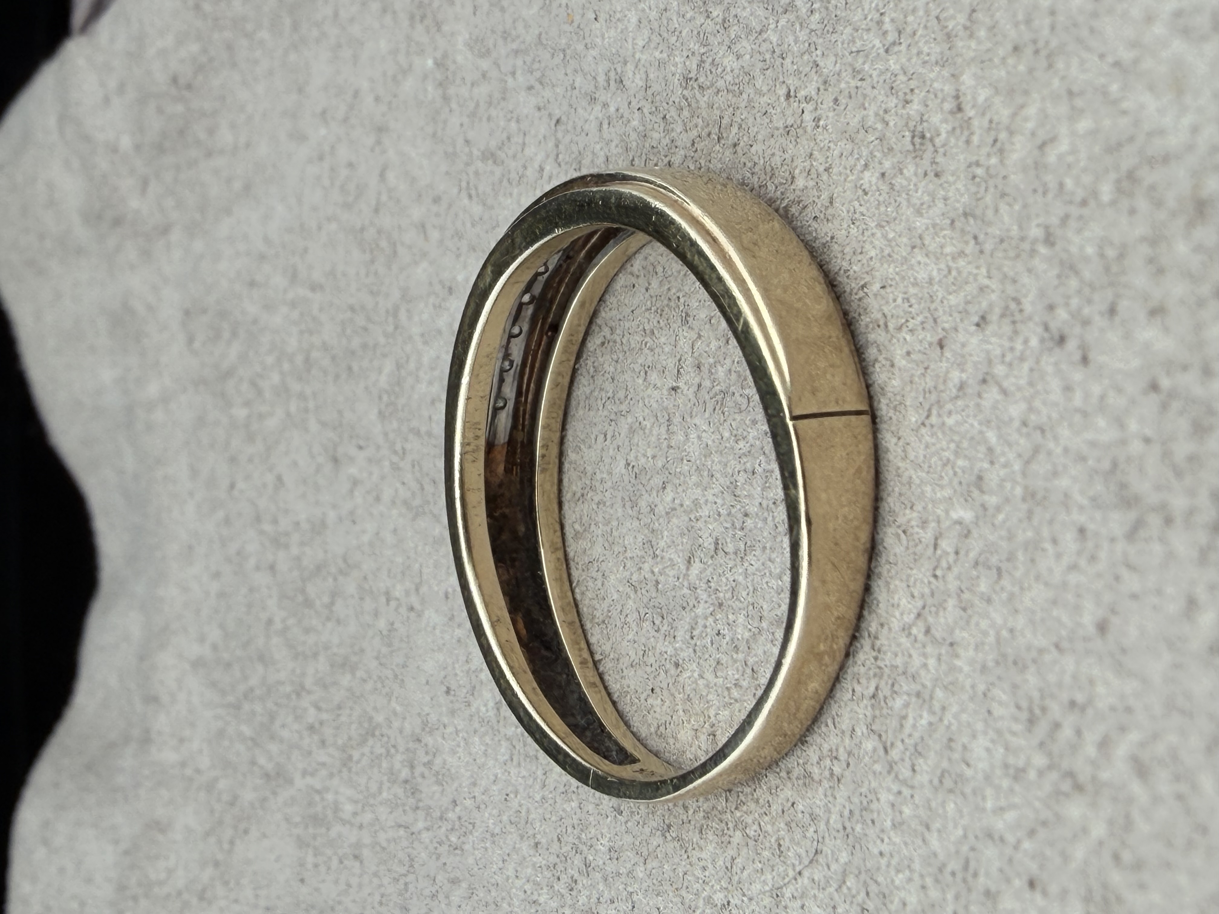 10k Diamond Ring