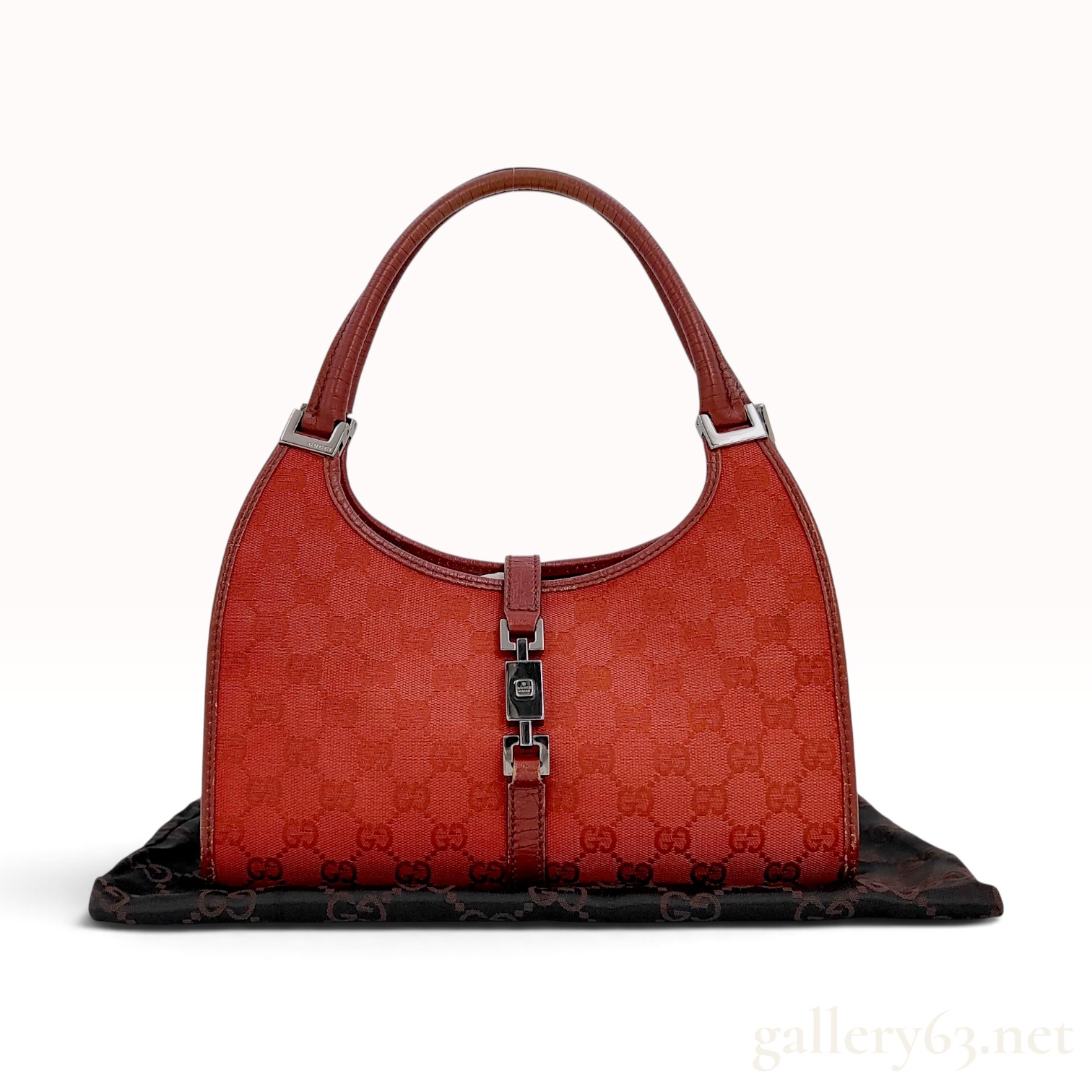 Gucci Red GG Canvas Jackie O Piston Lock Shoulder Bag