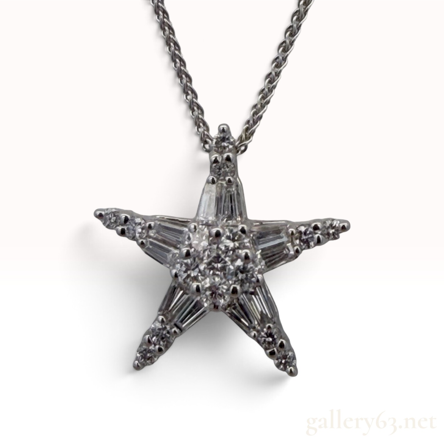 14k White Gold Diamond Star Necklace