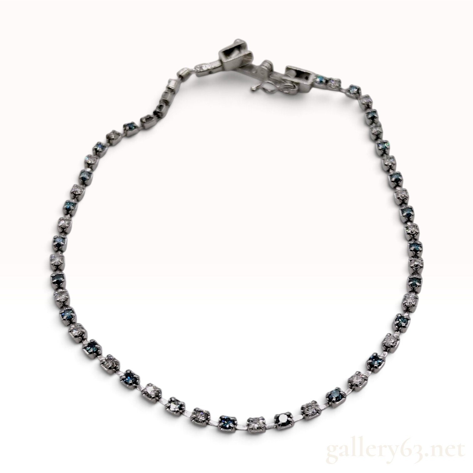 Platinum and 1.00 Carat Total Weight Colorless and Blue Diamond Tennis Bracelet