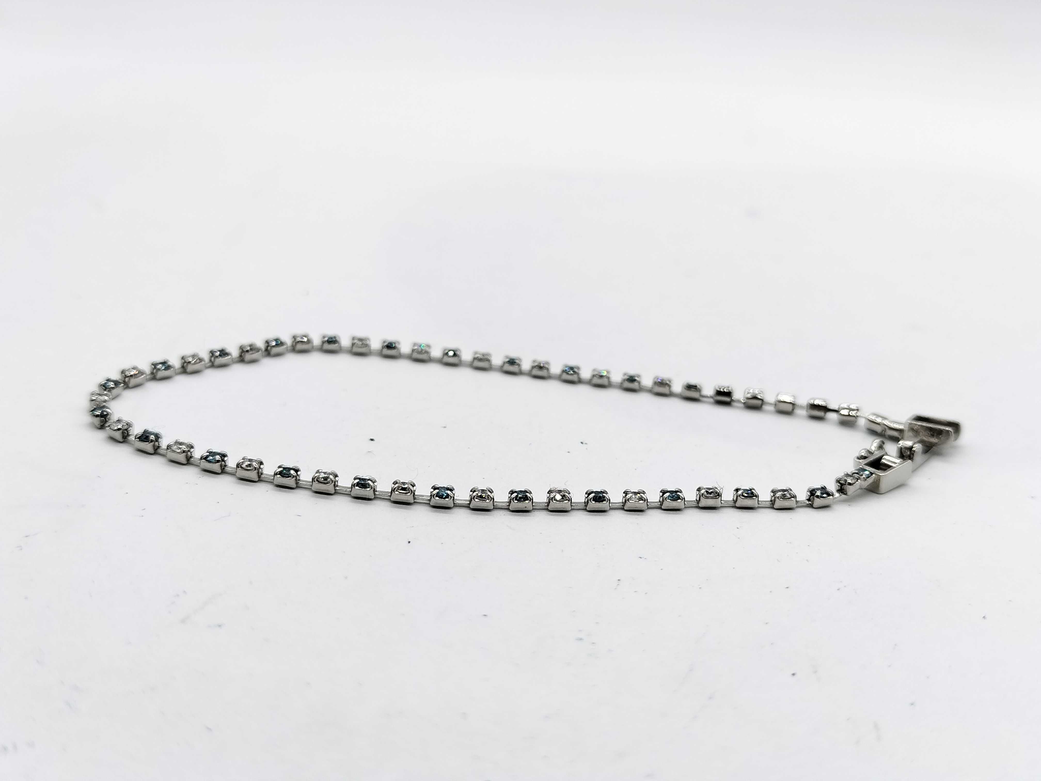 Platinum and 1.00 Carat Total Weight Colorless and Blue Diamond Tennis Bracelet