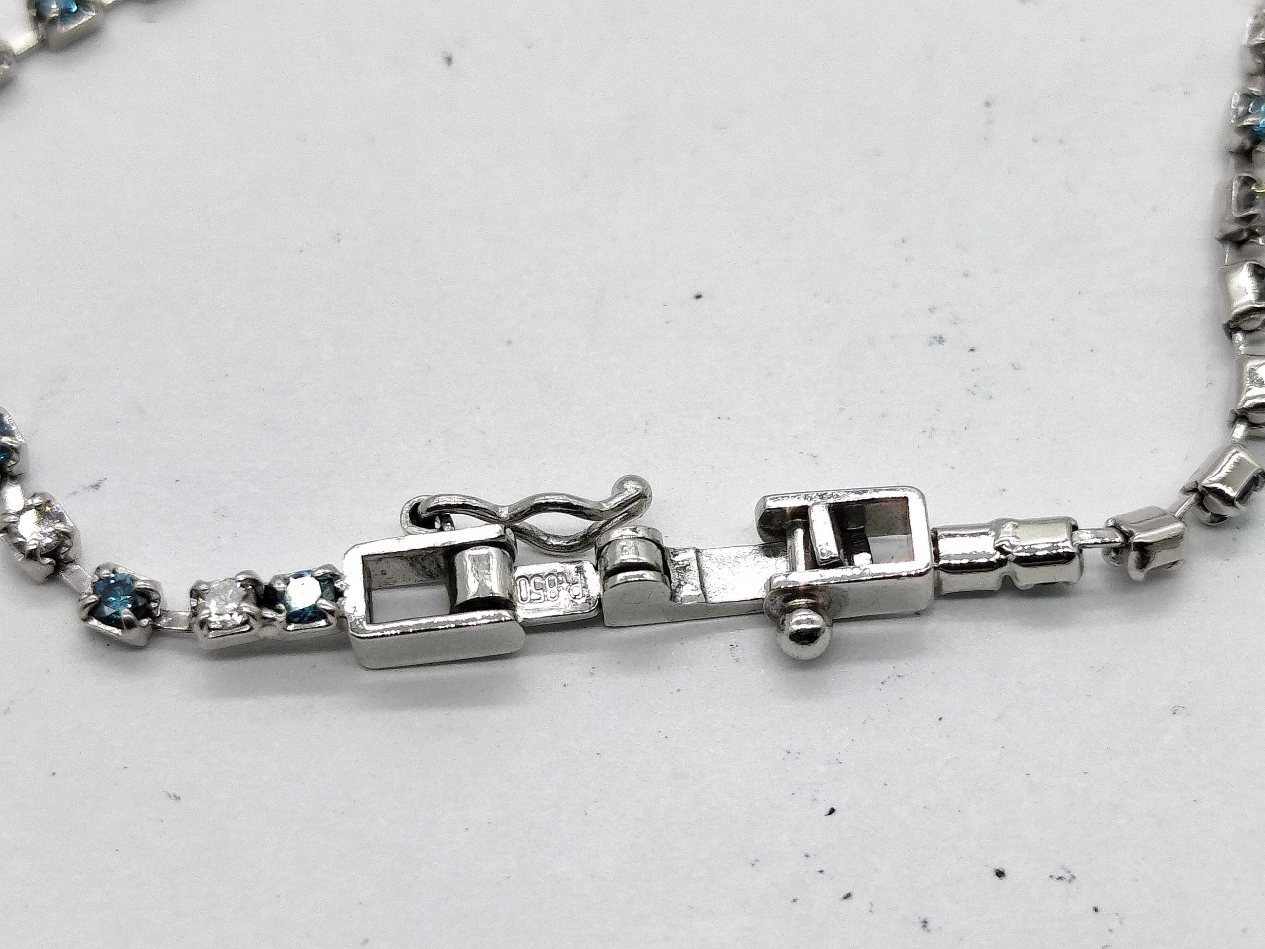 Platinum and 1.00 Carat Total Weight Colorless and Blue Diamond Tennis Bracelet