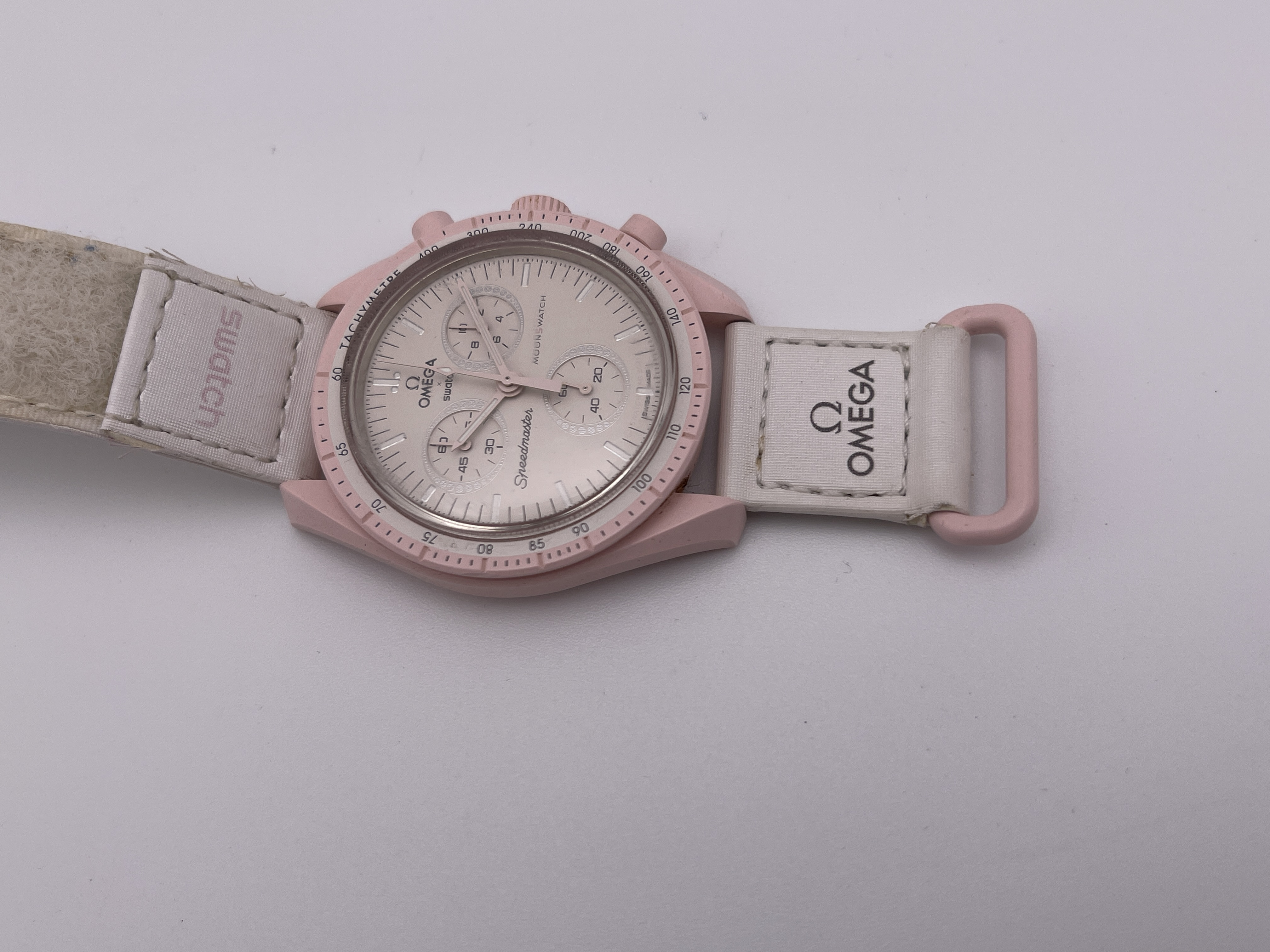 Omega x Swatch Bioceramic MoonSwatch Mission to Venus SO33P100