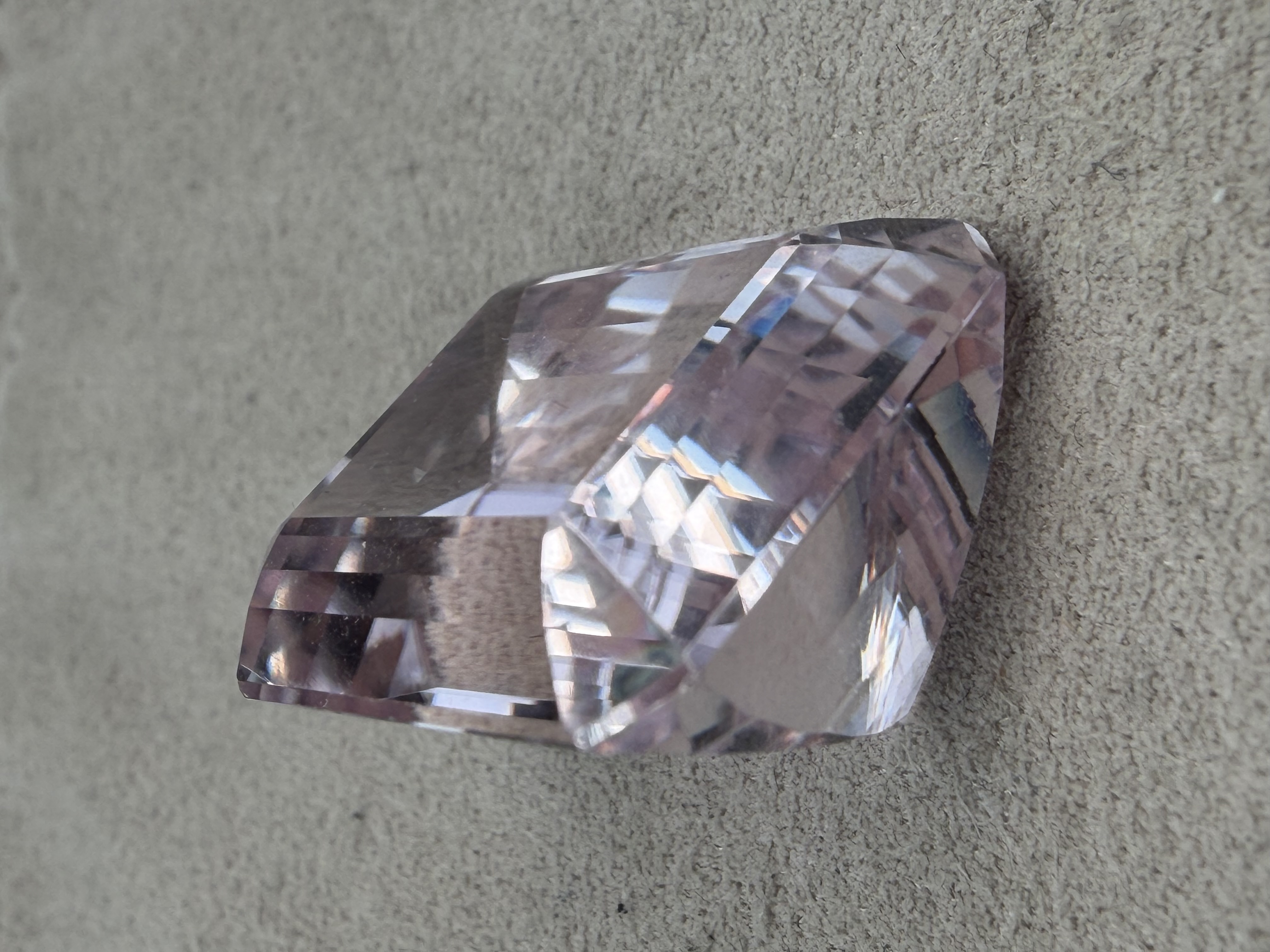 40 Carat Natural Kunzite