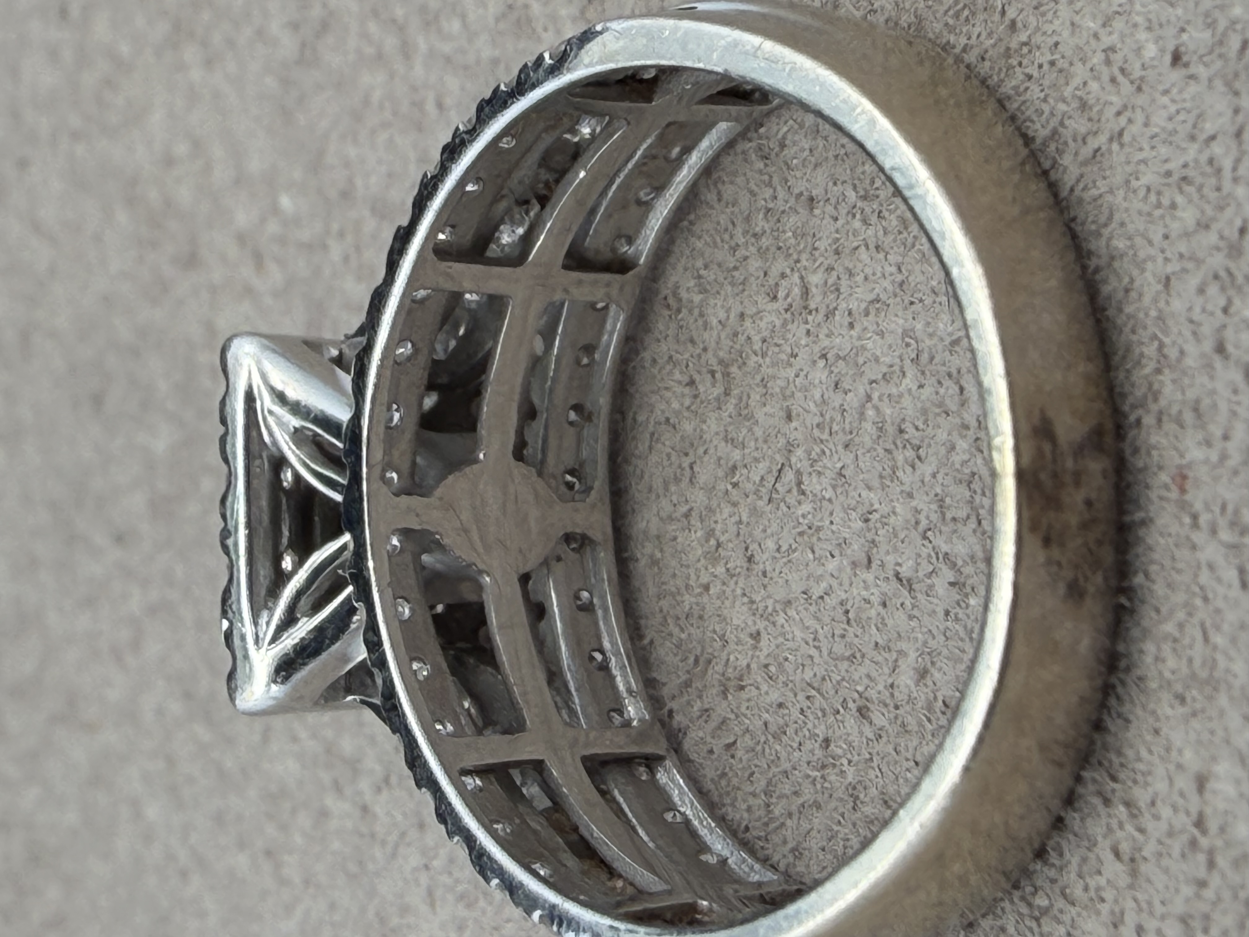 14k White Gold Diamond Ring