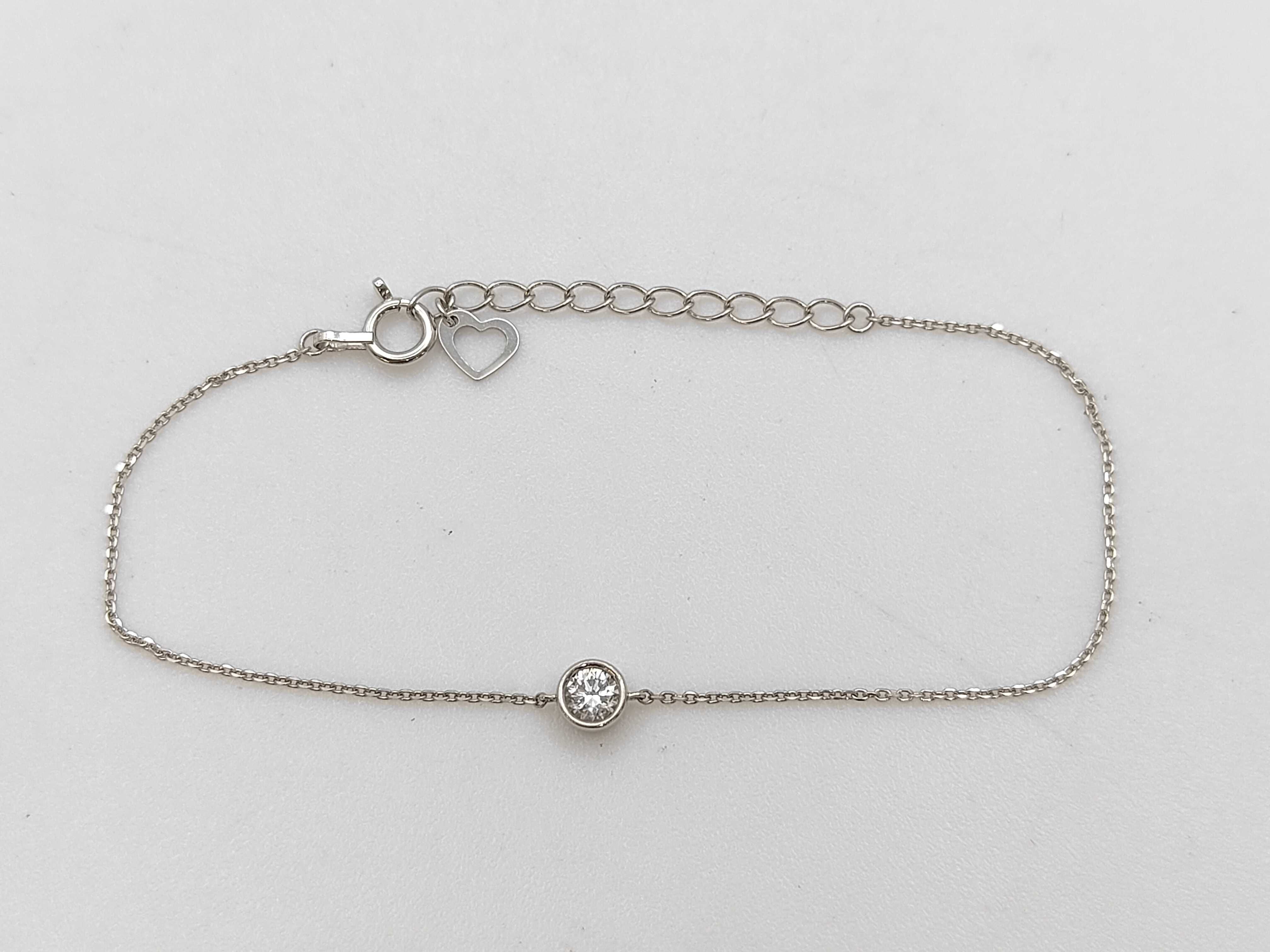 Ponte Vecchio Platinum and 0.15 Carat Diamond Solitaire Bracelet