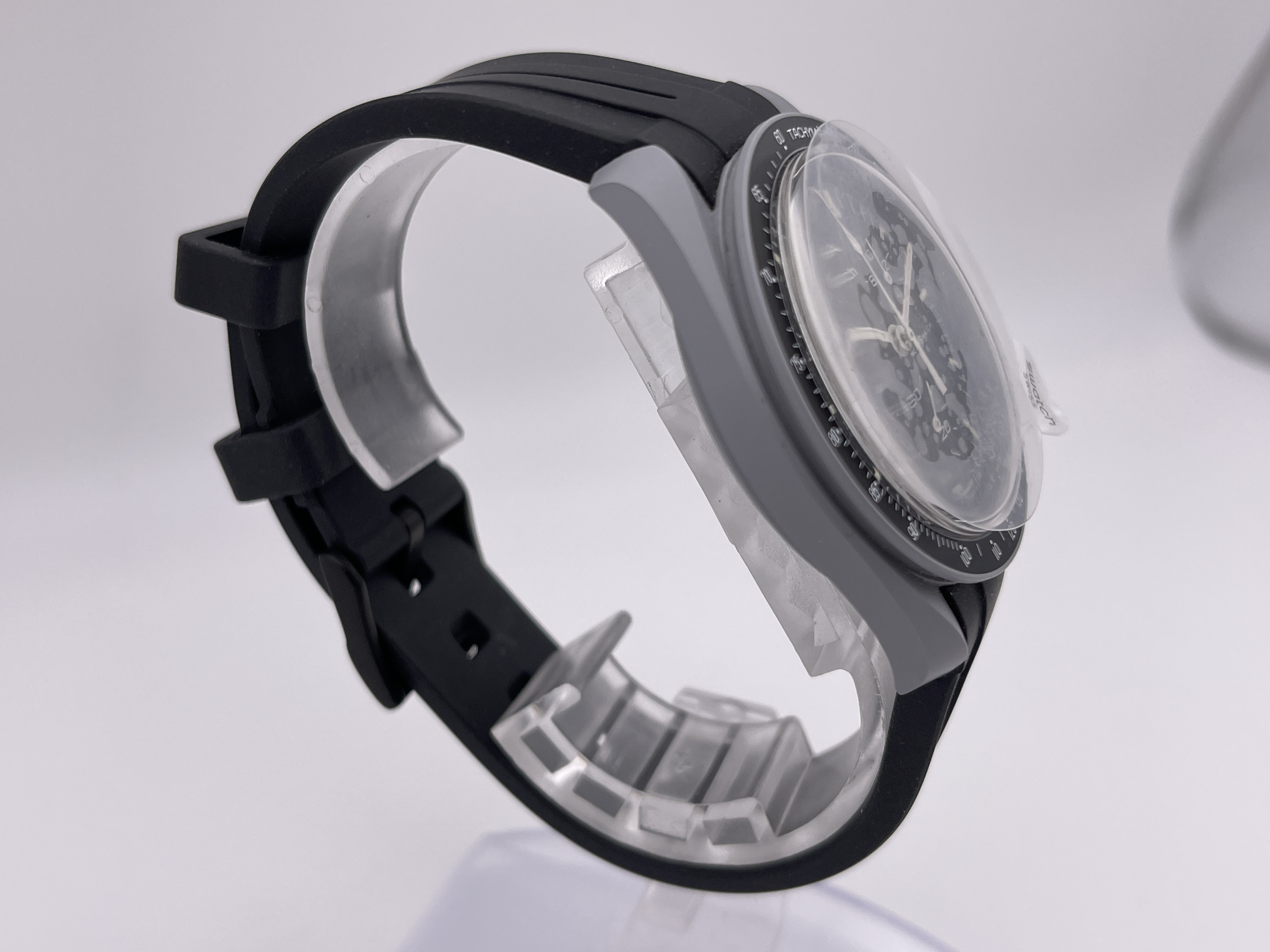 Omega x Swatch Speedmaster MoonSwatch Mission to the Moon SO33M100